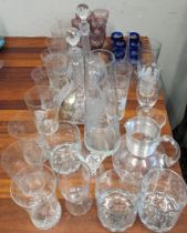 Mixed 19th century and later glassware to include a pair of Victorian etched glass decanters,