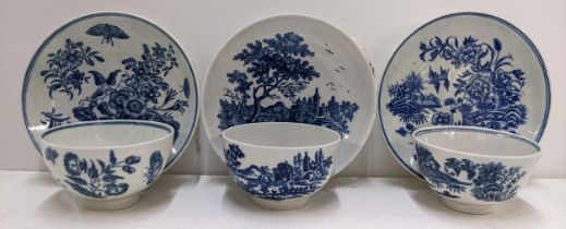 Three 18th century Worcester blue and white tea bowls and saucers to include a 'Fence' pattern