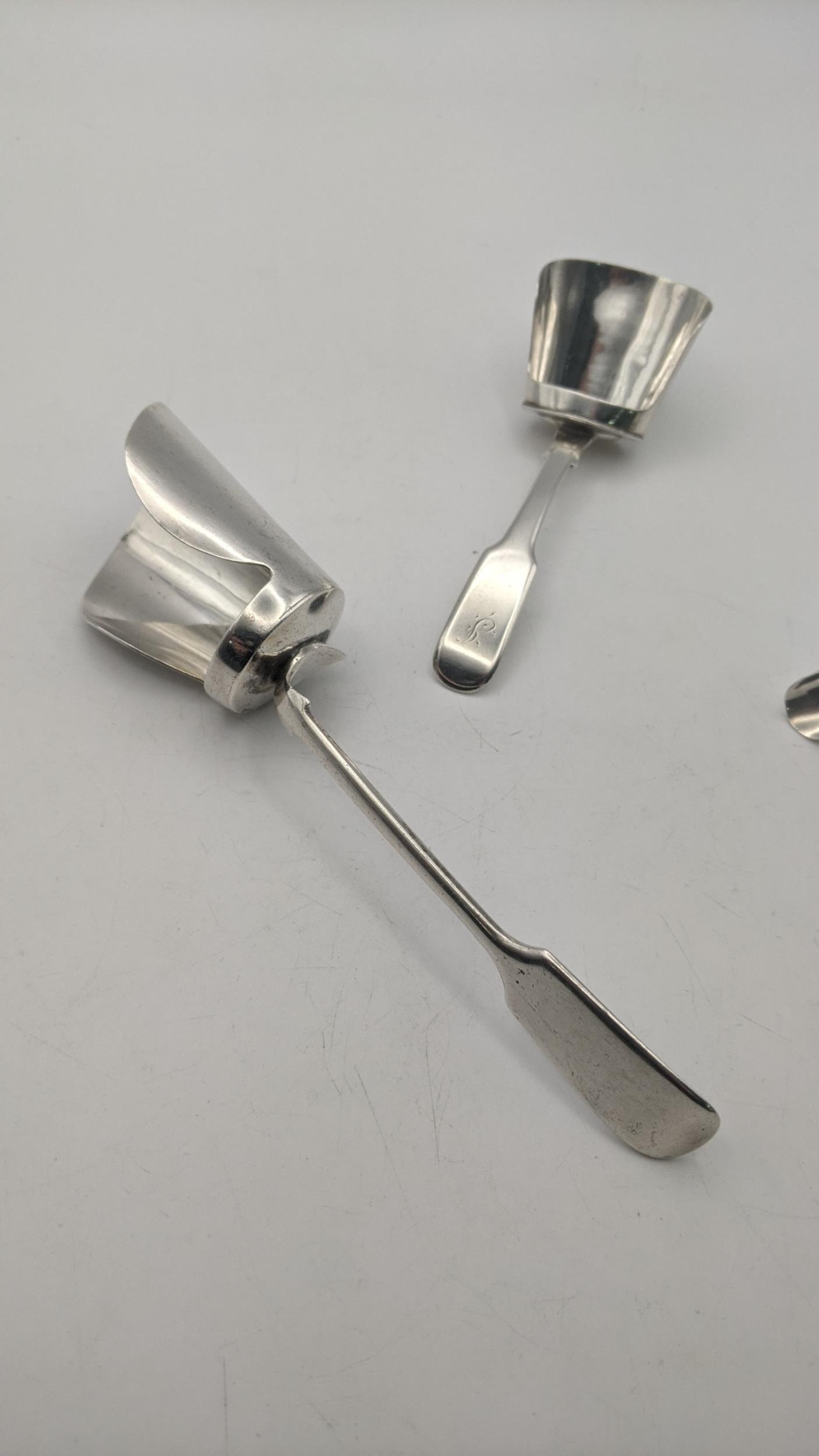 Mixed silver utensils to include a fiddle pattern tea caddy spoon, together with a fiddle pattern - Image 3 of 3
