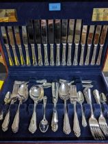 A Viners wooden cased canteen of cutlery, setting for 8 people, 100 pieces Location: