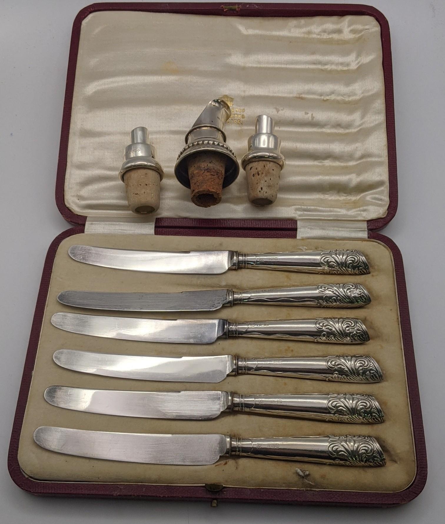 Mixed silver items to include a set of six silver handled butter knives, boxed together with three