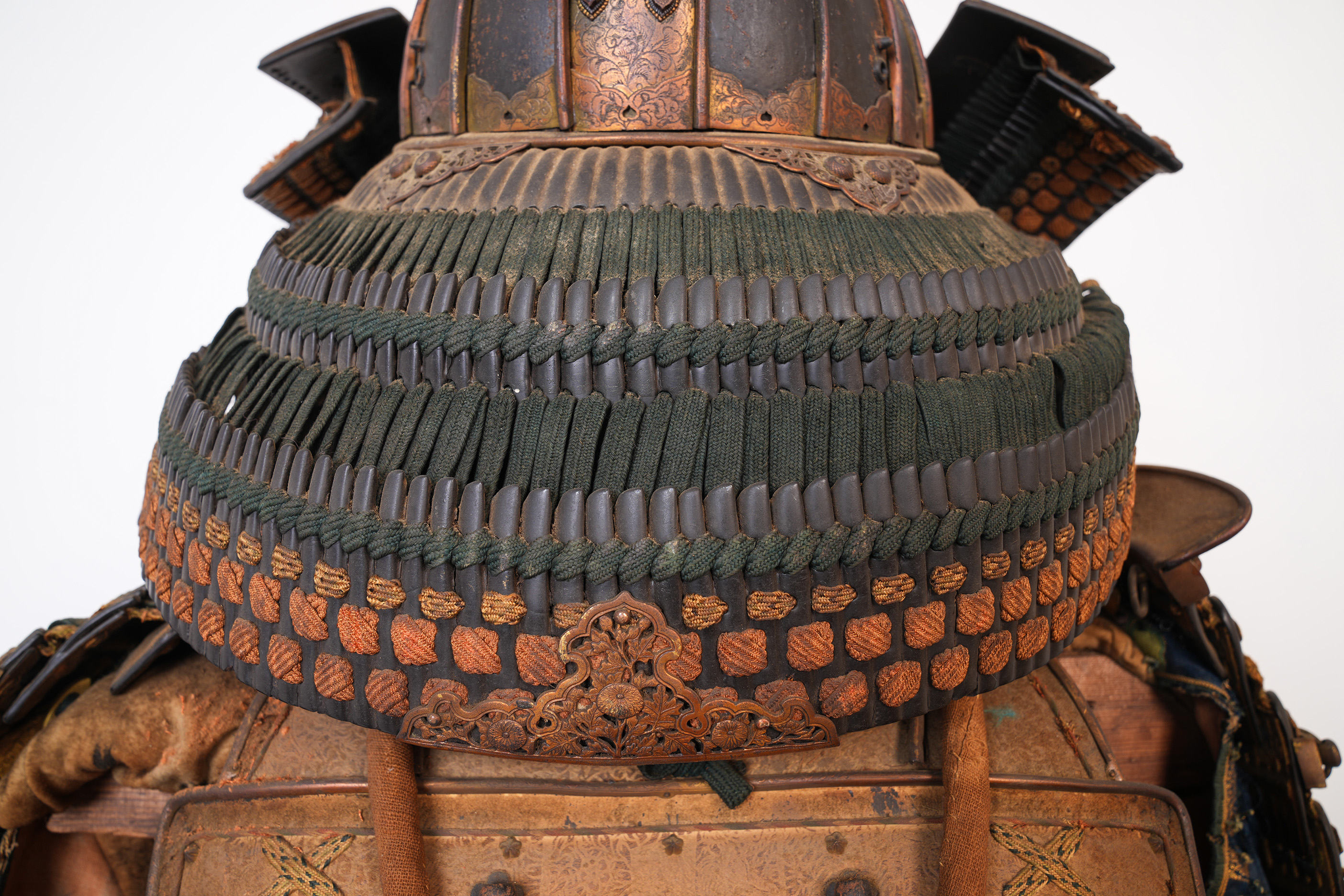 A Japanese 18th century Samurai Warriors Armour fitted with menpo facial armour, a kabuto helmet - Image 4 of 16