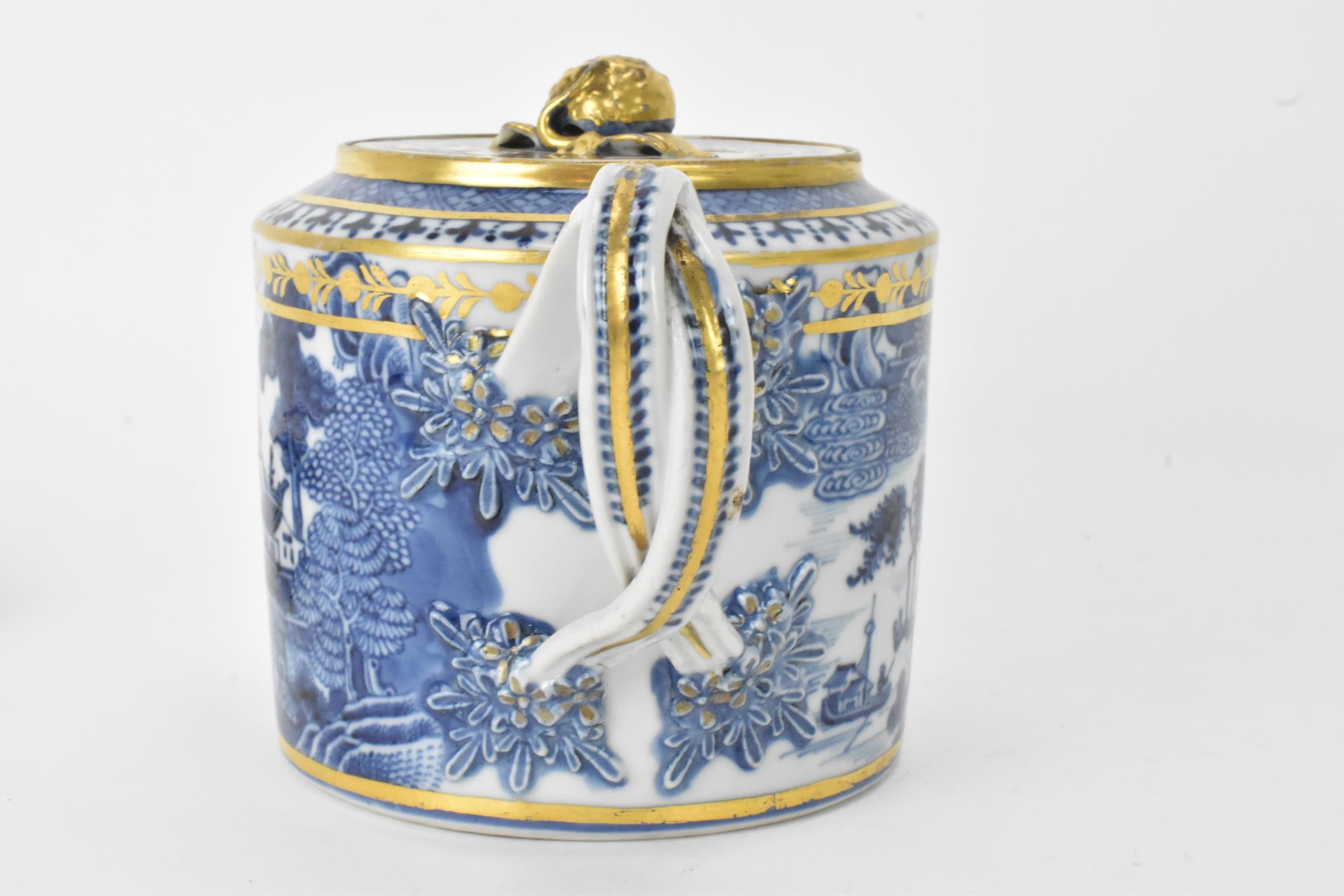 A Chinese export Qing dynasty blue and white teapot and stand, late 18th century, decorated with - Image 2 of 11