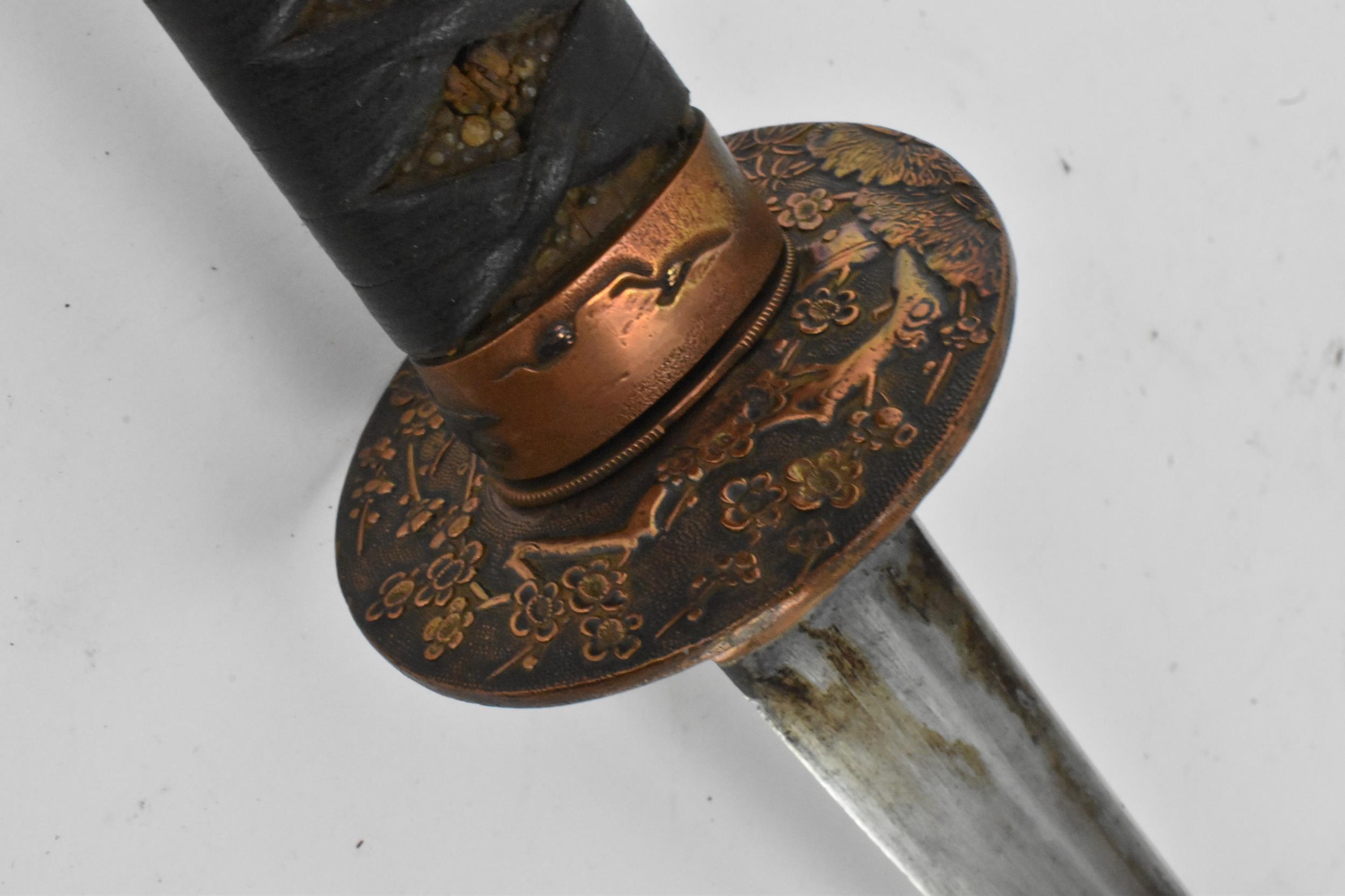 A Japanese Edo period Katana sword by Kawabe Suishinshi Masahide, circa 1750-1825, blade forged - Image 6 of 21