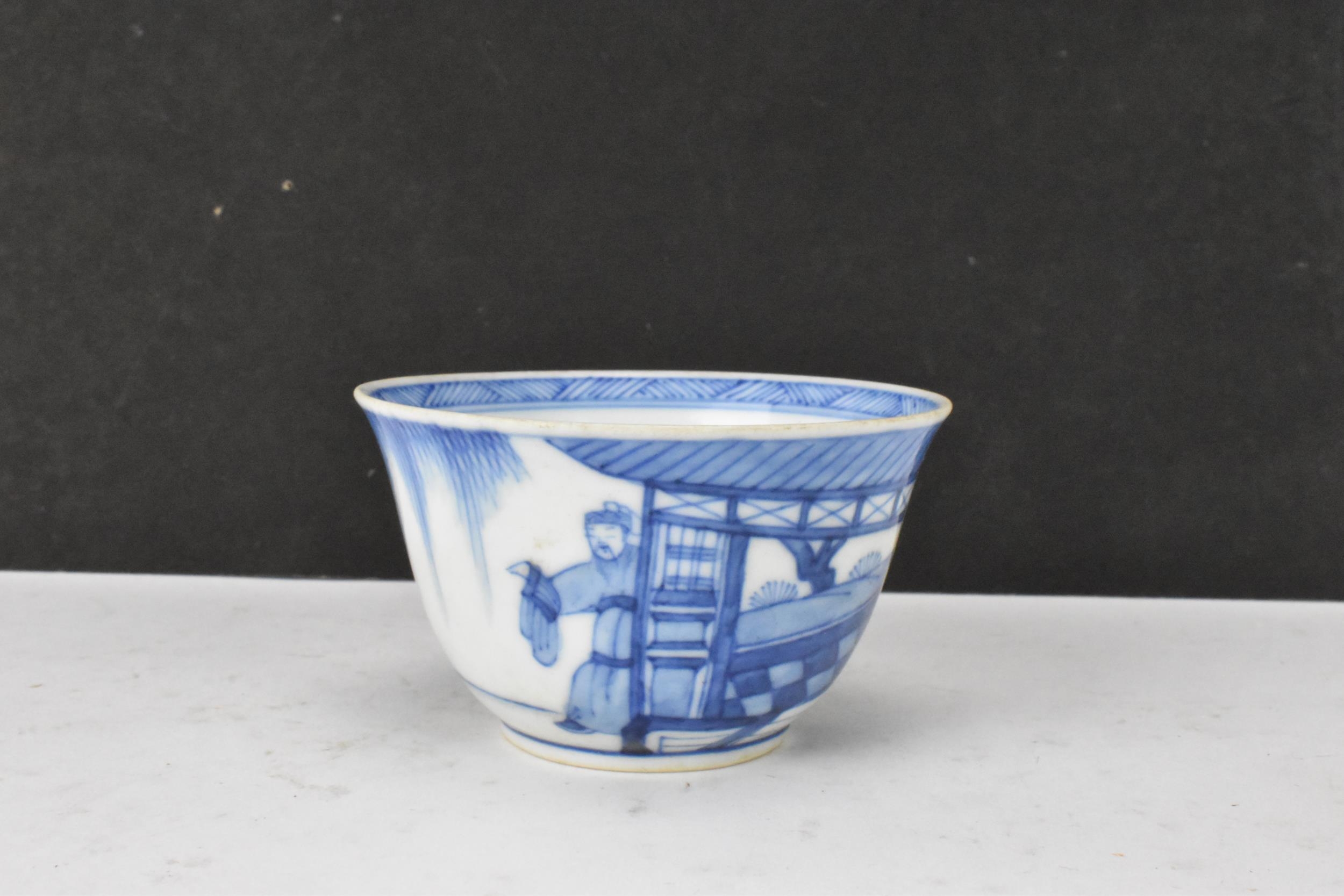 Three Chinese 20th century blue and white bowls, decorated with dragons and interiors with central - Image 6 of 9