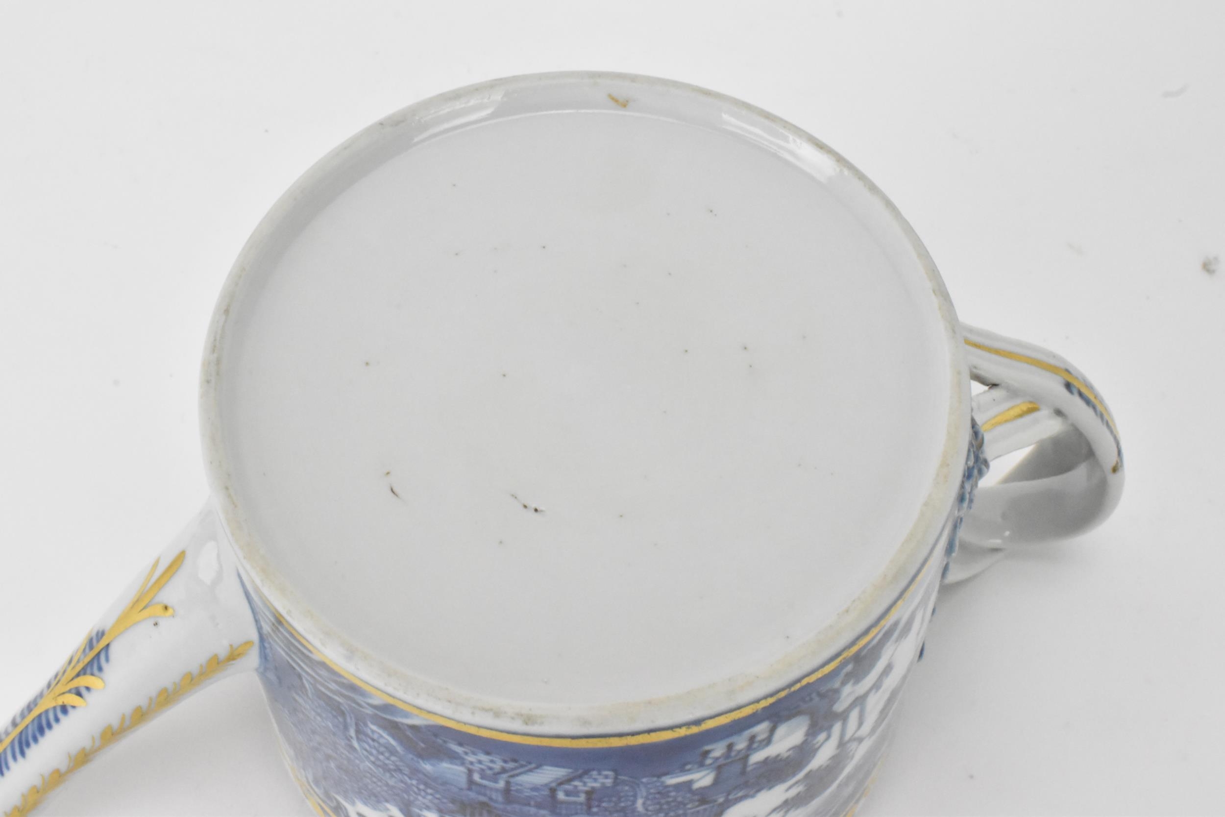 A Chinese export Qing dynasty blue and white teapot and stand, late 18th century, decorated with - Image 9 of 11