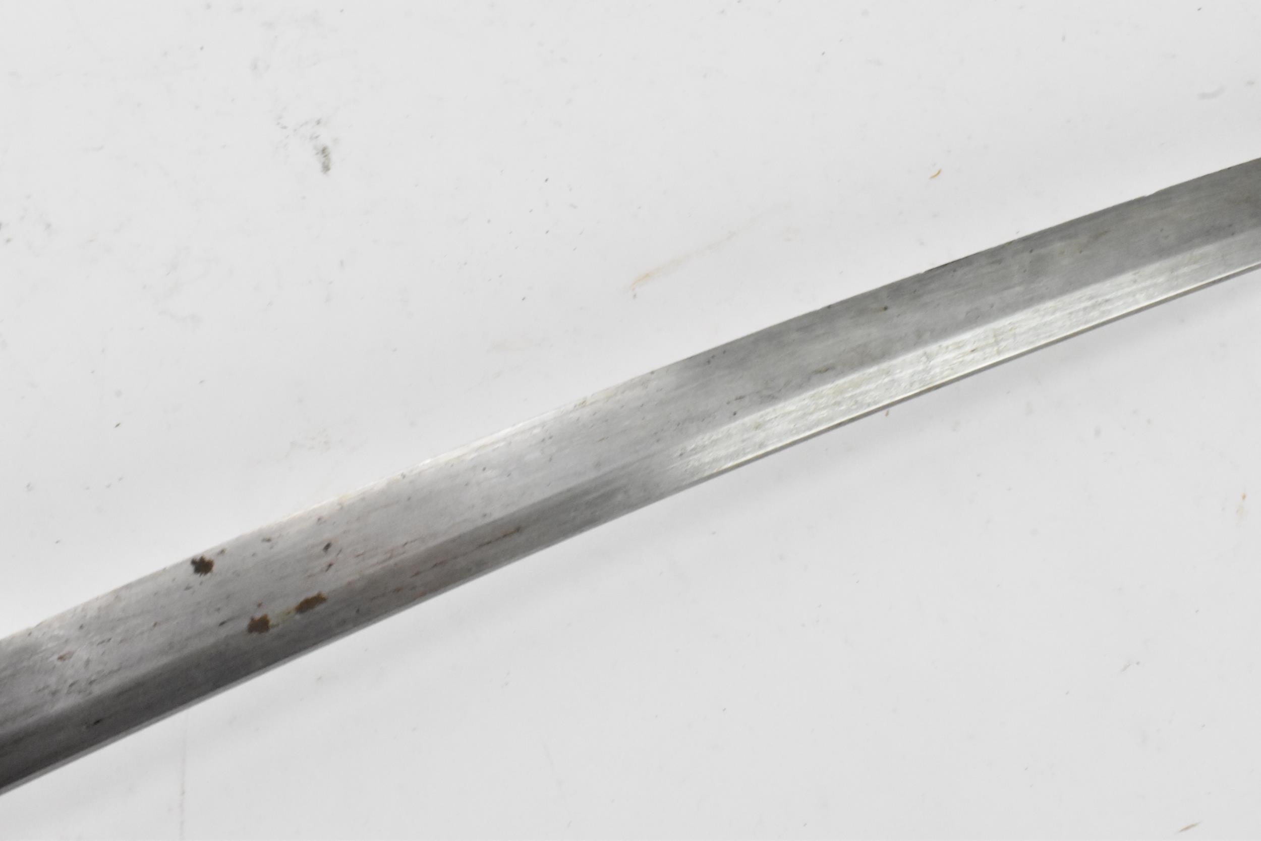 A Japanese Edo period Katana sword by Kawabe Suishinshi Masahide, circa 1750-1825, blade forged - Image 14 of 21
