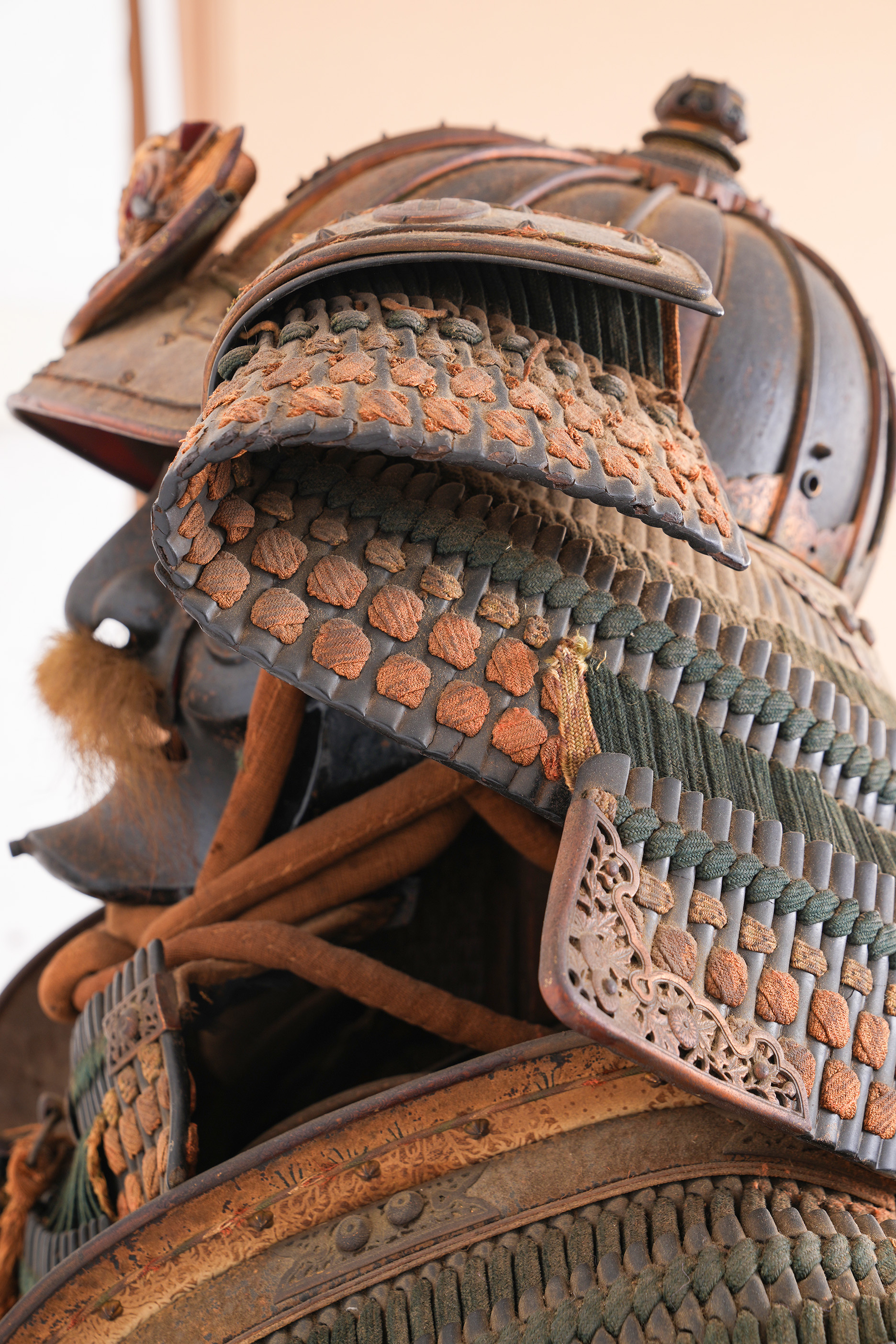 A Japanese 18th century Samurai Warriors Armour fitted with menpo facial armour, a kabuto helmet - Image 5 of 16