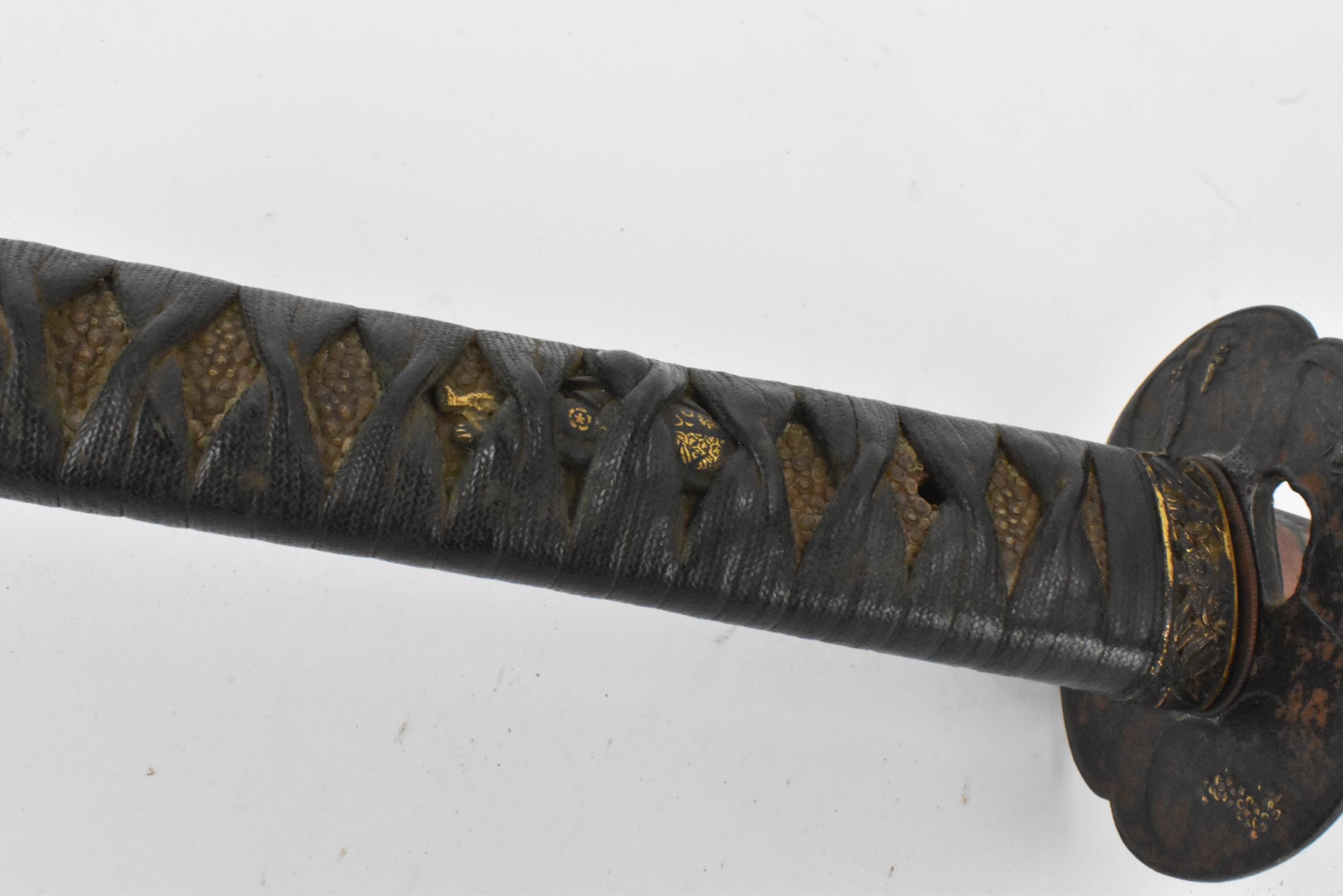 A Japanese Kamakura period Katana sword by Norimitsu of Bizen province, circa 1312, Ichimonji School - Image 5 of 21