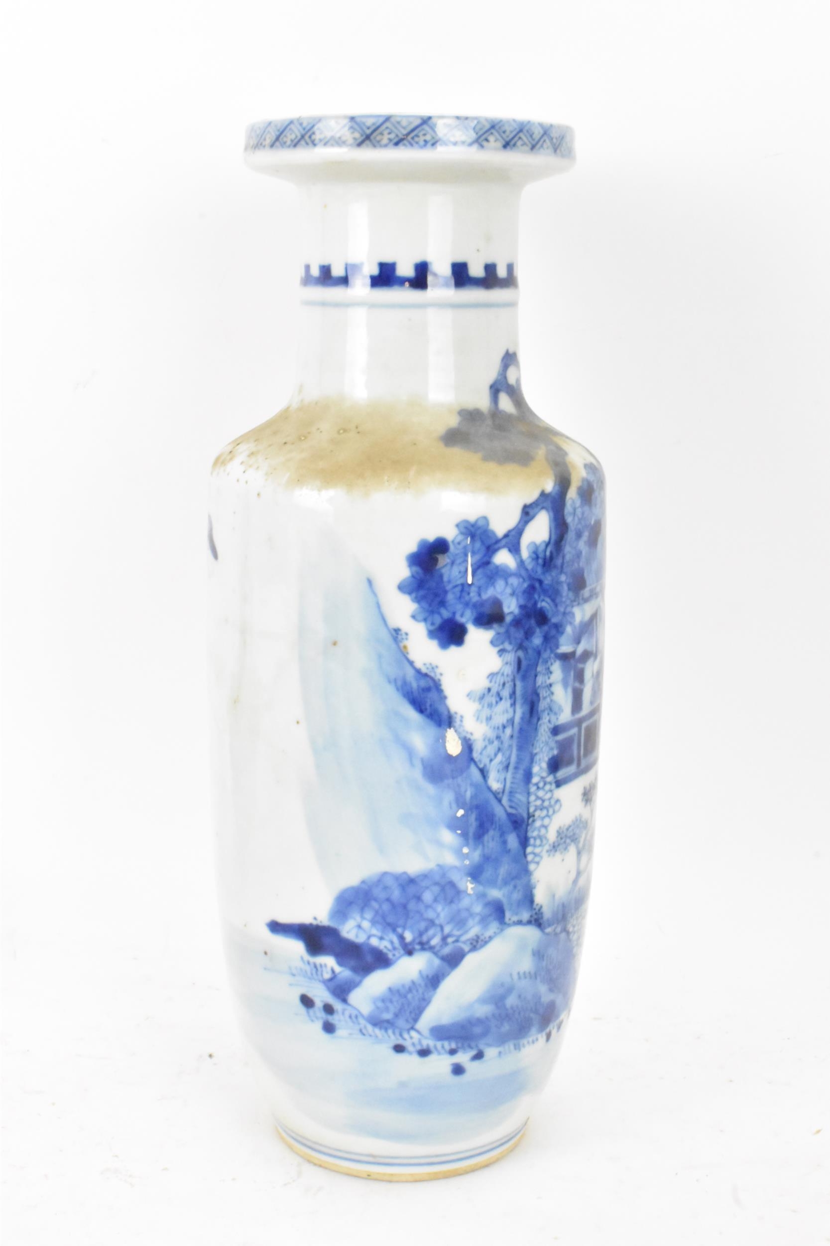 A Chinese late Qing dynasty blue and white rouleau vase, late 19th/early 20th century, decorated - Image 4 of 6