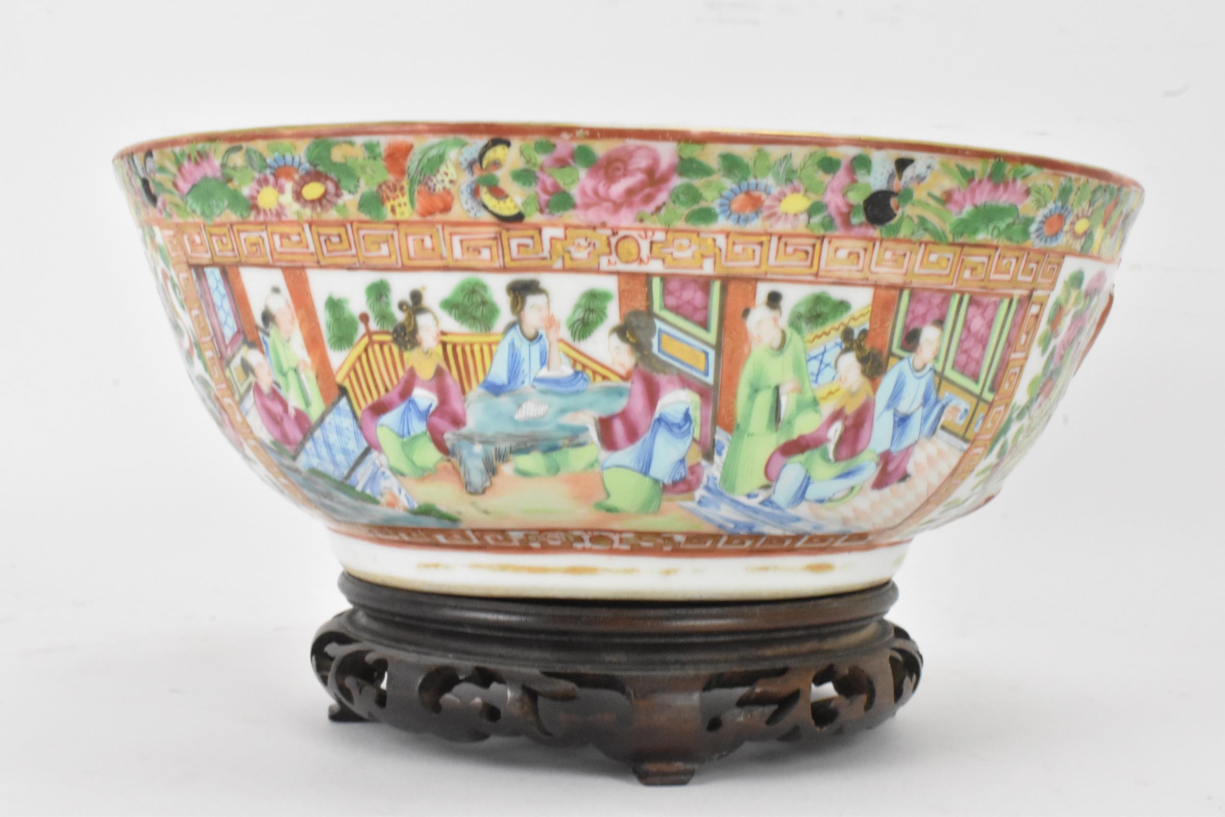 A Chinese export late 19th century Canton Famille Rose bowl, in polychrome enamels, the exterior - Image 4 of 5