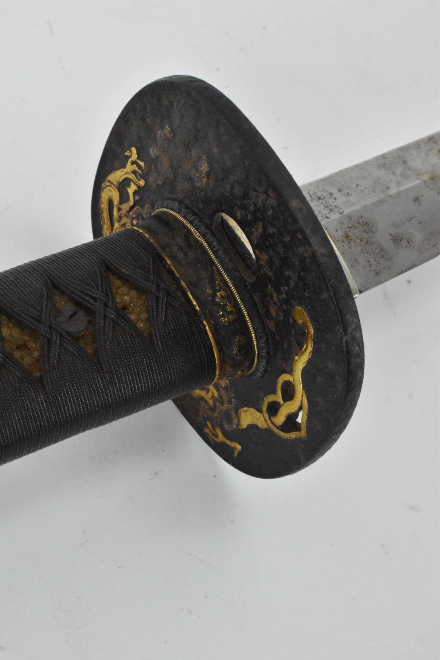 A Japanese Edo period, Inshu ju Kanetsugu saku sword, late 17th/early 18th century, made by - Image 18 of 21