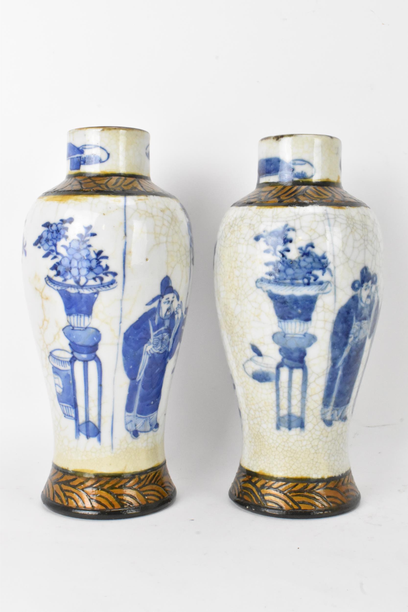 A pair of Chinese Nanking crackle glazed vases blue and white vases, Qing dynasty, 19th century, - Image 4 of 6