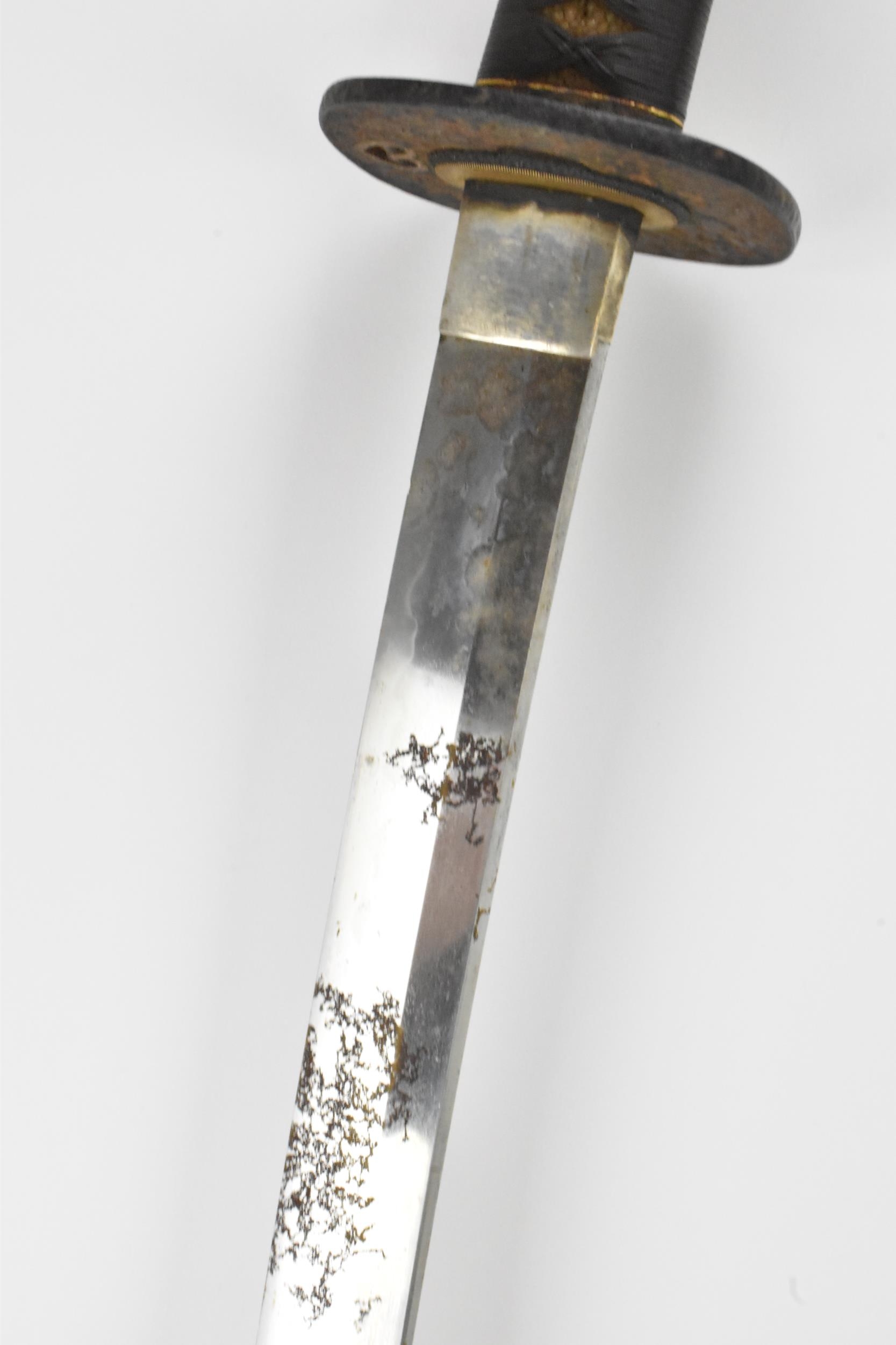 A Japanese Edo period, Inshu ju Kanetsugu saku sword, late 17th/early 18th century, made by - Image 9 of 21