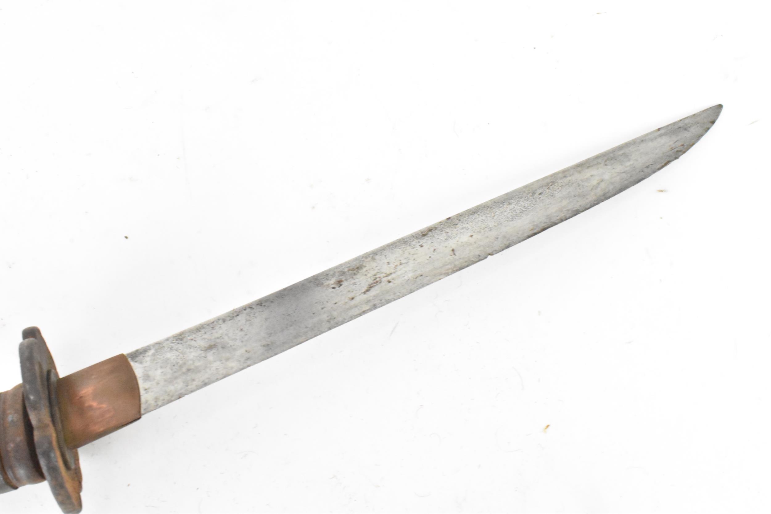A Japanese wakizashi sword, steel blade, pierced tsuba, brown braid bound tsuka, shagreen handle, - Image 4 of 7