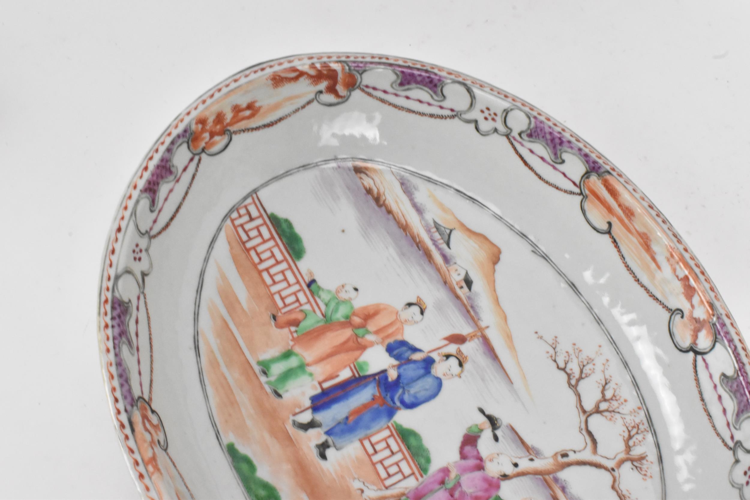 A pair of Chinese export Famille Rose serving dishes, Qianlong, late 18th century, of oval form, the - Image 4 of 9