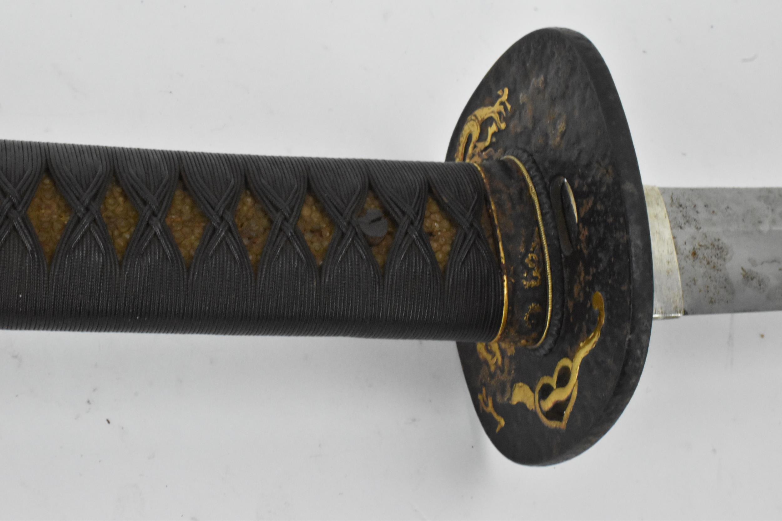 A Japanese Edo period, Inshu ju Kanetsugu saku sword, late 17th/early 18th century, made by - Image 17 of 21