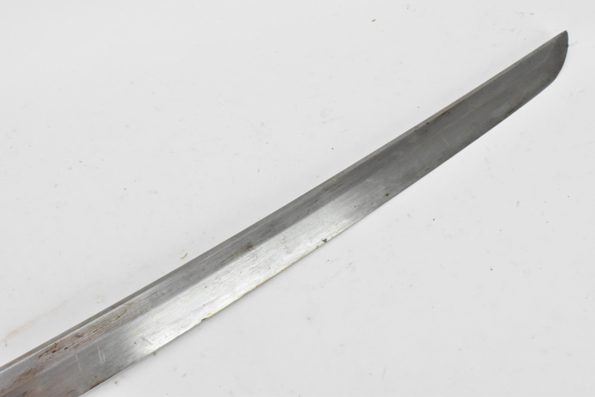 A Japanese Edo period Katana sword by Kawabe Suishinshi Masahide, circa 1750-1825, blade forged - Image 12 of 21