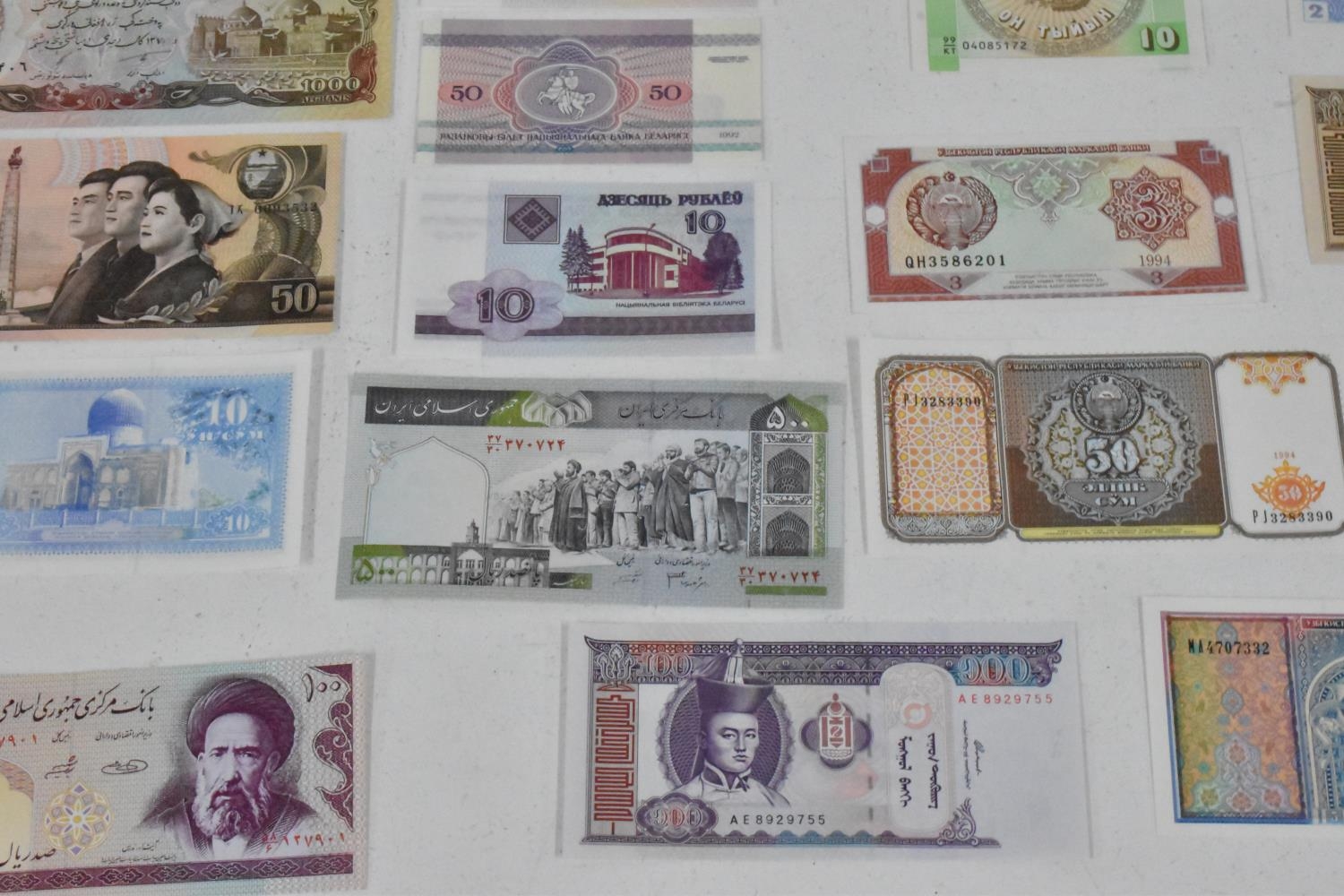 Mixed World Banknotes - A collection of mixed banknotes to include Mongolia 20 Tugrik and others, - Image 5 of 8