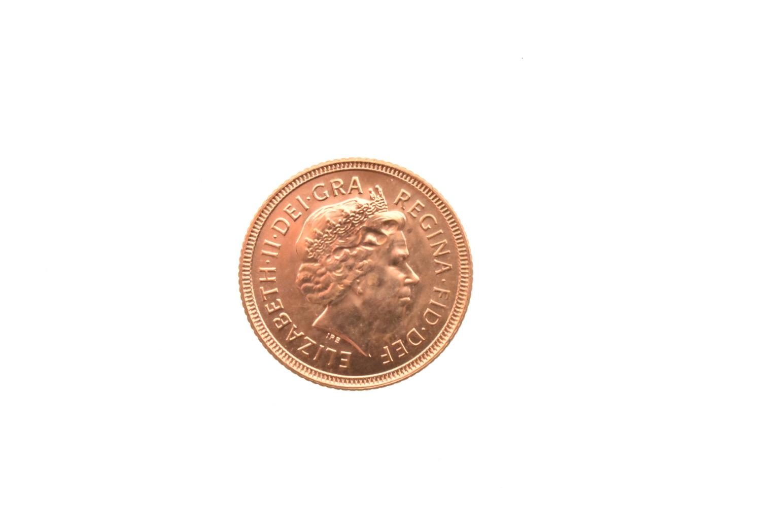 United Kingdom - Elizabeth II (1952-2022), Gold Half Sovereign, dated 2001, - Image 2 of 2