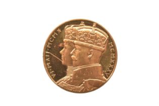 Medal - United Kingdom - George V, Silver Jubilee, 1935, Gold medal by P. Metcalfe, depicting the