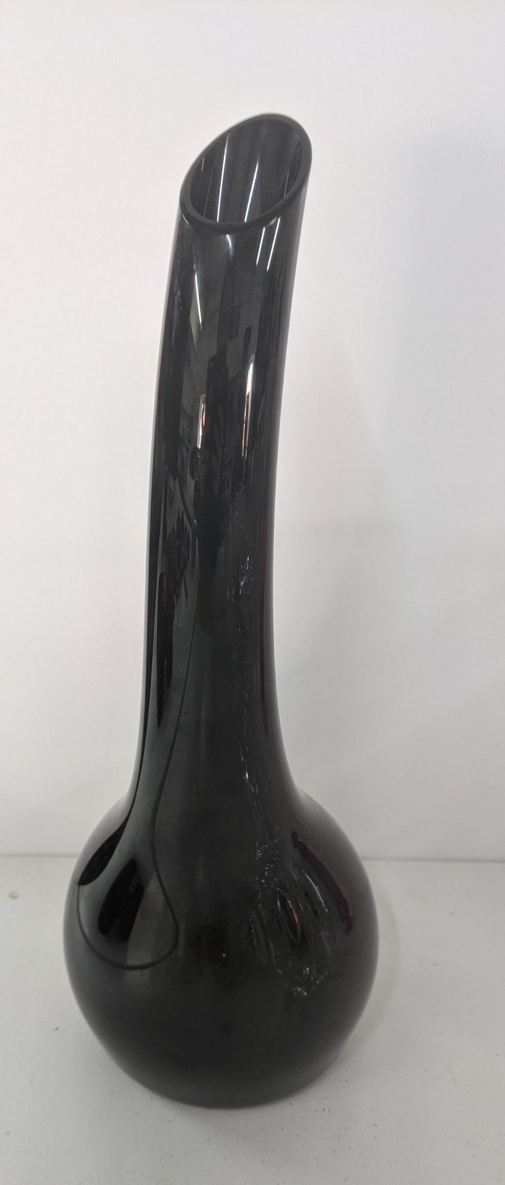 A Riedel glass decanter 36cm H Location: - Image 2 of 3