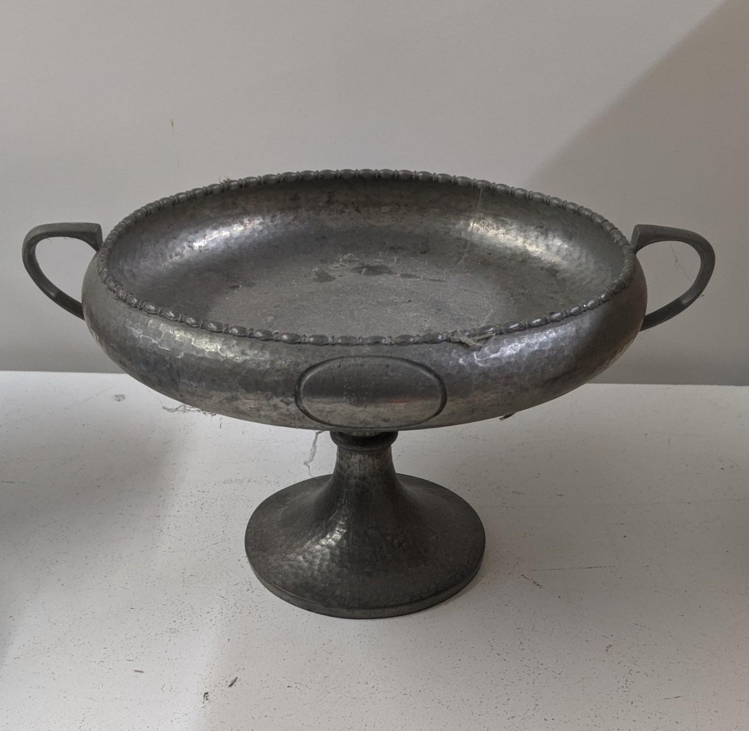 An Arundel pewter W F & Sons Ltd twin handled pedestal dish, 16cm h Location: If there is no