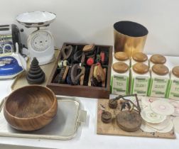 A mixed lot of kitchen ware to include sugar and tea pots, vintage weighting scales, and other items