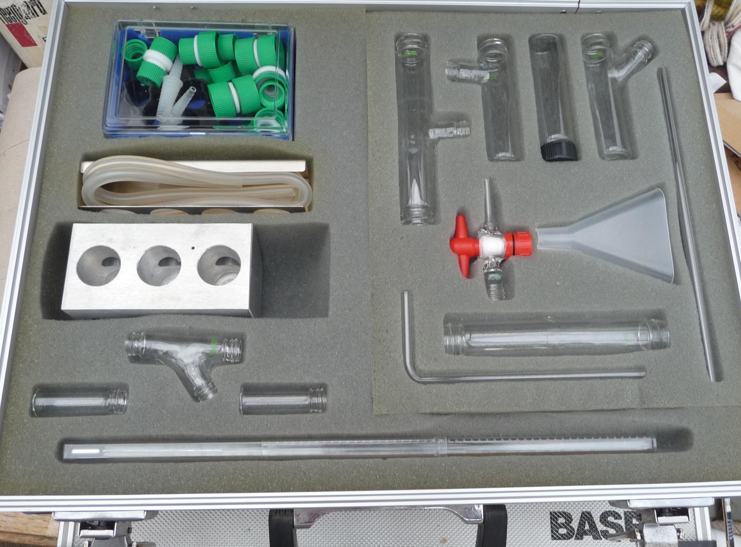 Two aluminium cased Basf Zinsser Analytic minilabs with manuals Location: If there is no condition - Image 2 of 5