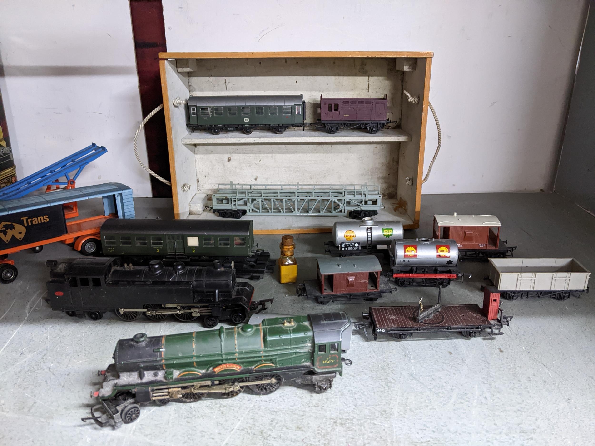 A selection of toys to include Triang, Hornby, Fleischmann and Jouef engines, rolling stock and - Image 2 of 5