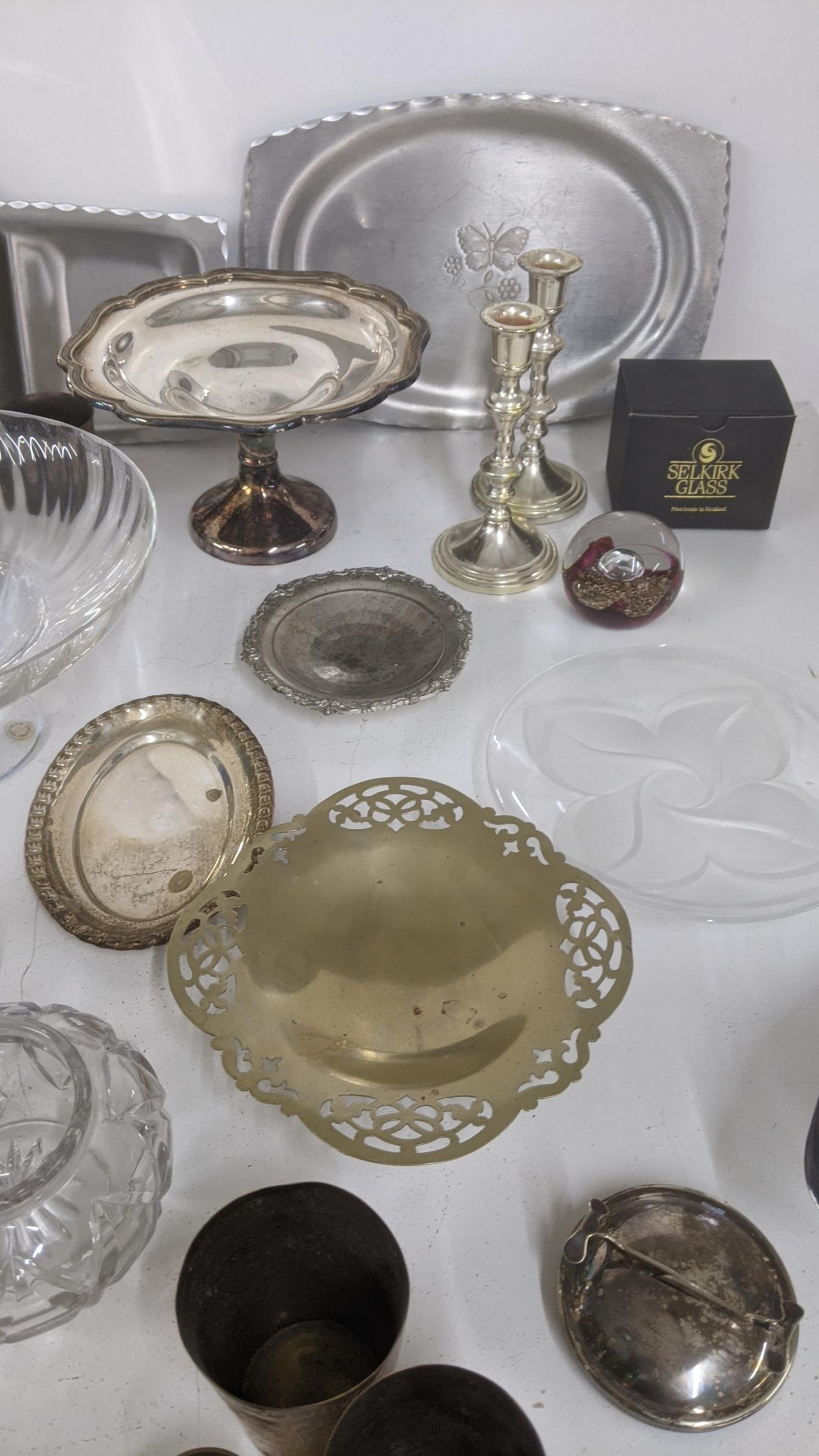 A mixed lot to include cutlery, Selkirk glass paperweight, silver plated tea pot and other items - Image 2 of 6