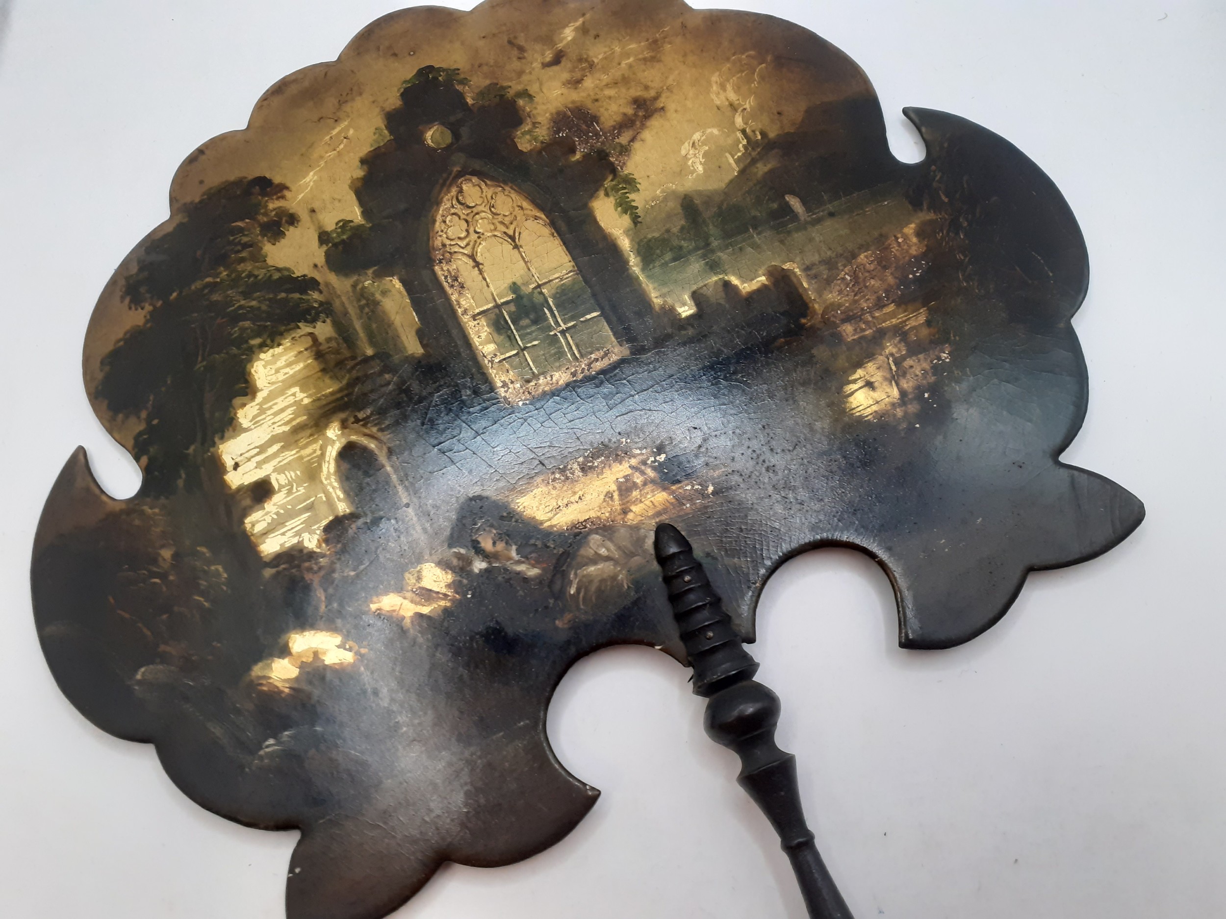 A pair of late 19th Century treen face fans having painted scenes of church ruins and figures - Image 2 of 5