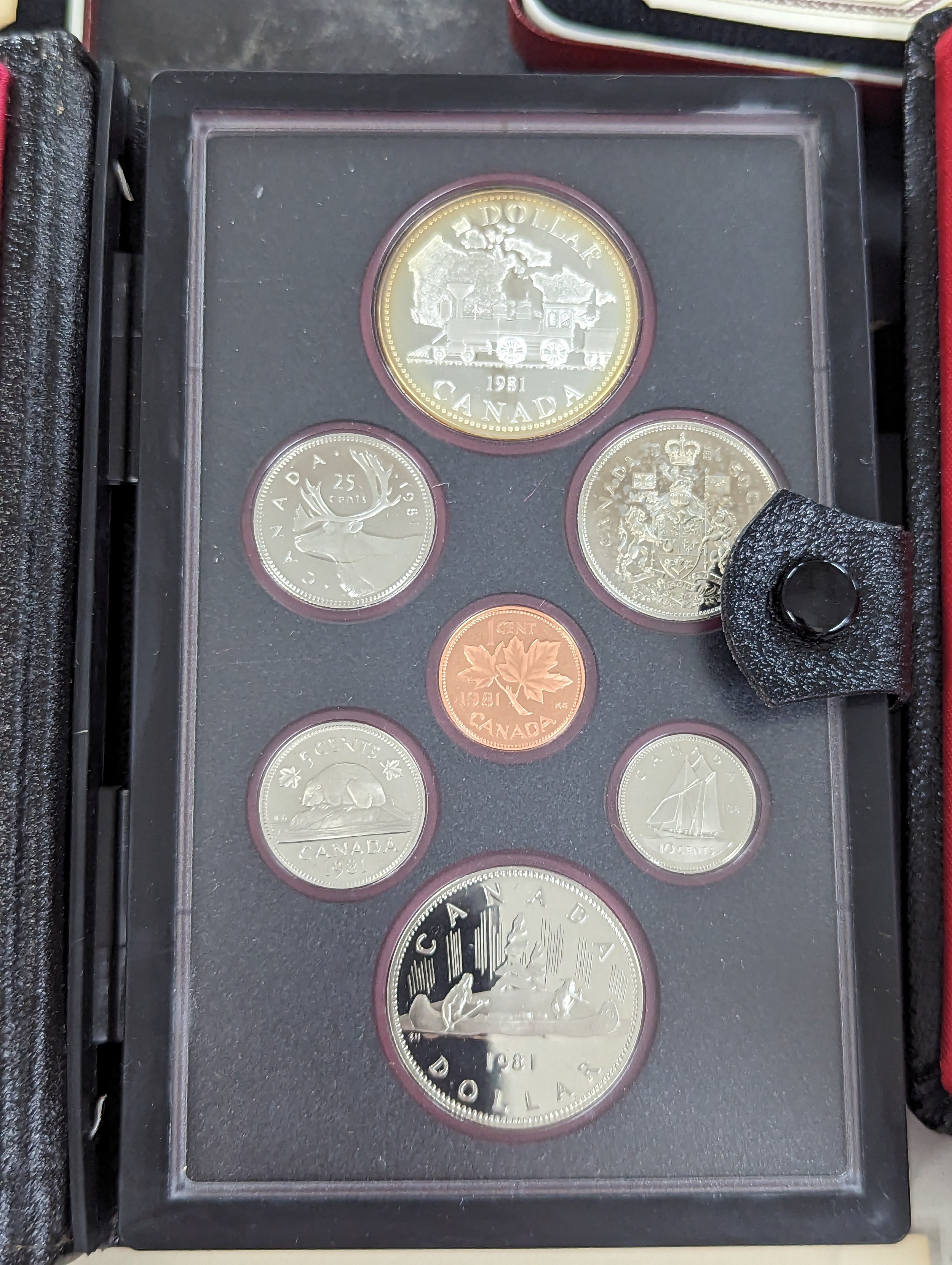 A collection of Proof and other coins and sets to include, Royal Canadian Mint year coin sets - Image 3 of 12