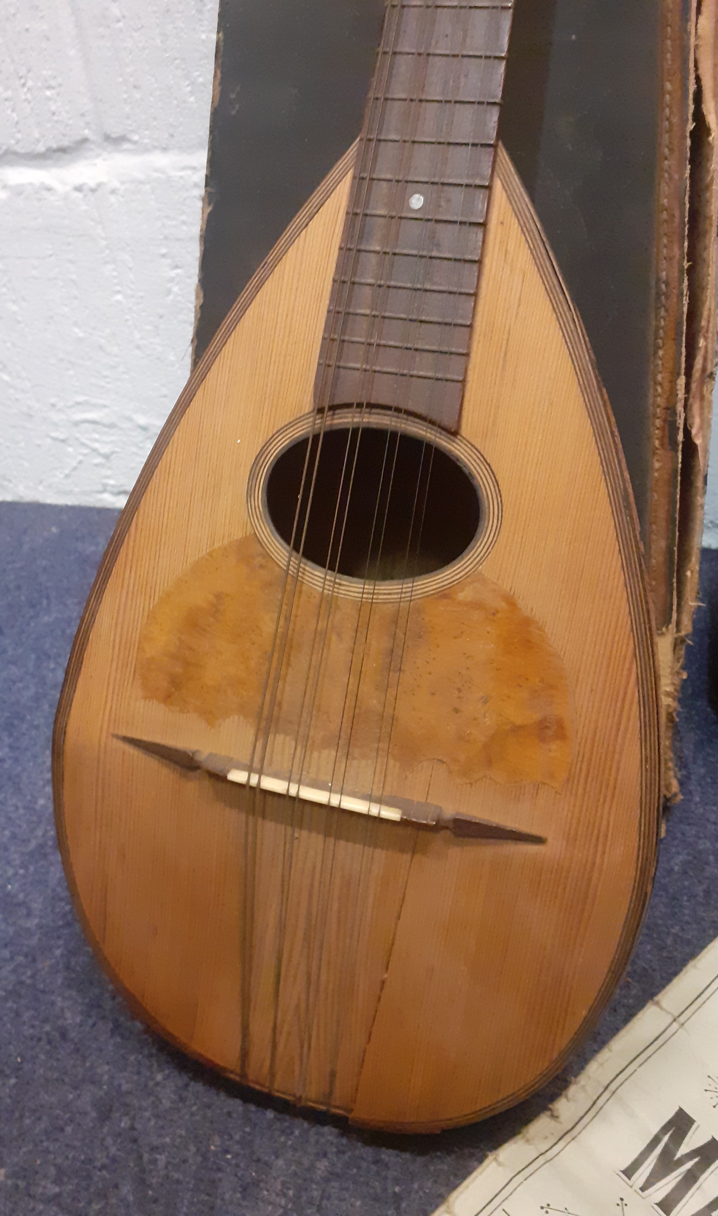 Two vintage musical instruments comprising a Napoli mandolin with music sheets and case A/F and a - Image 2 of 7