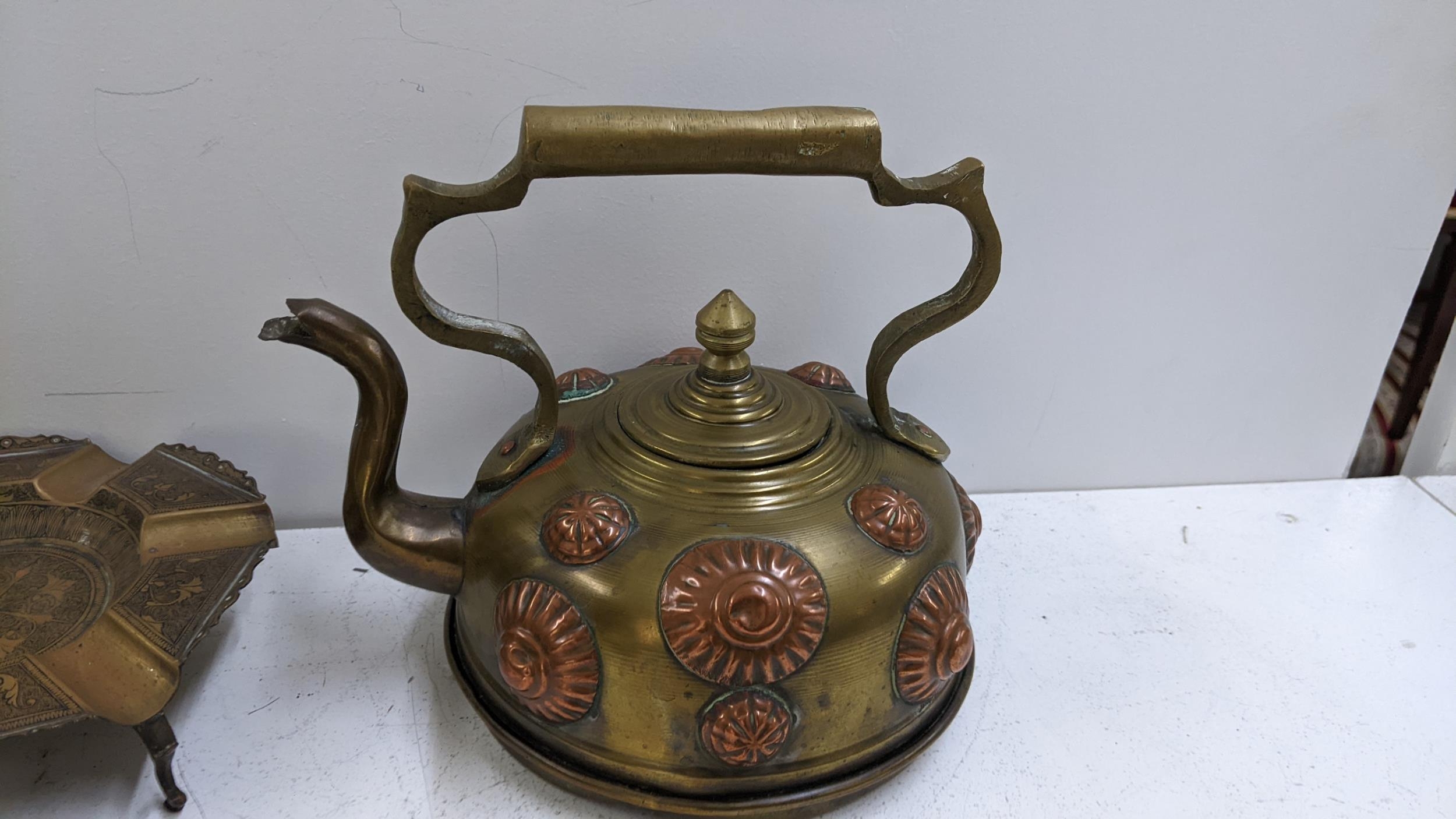 Mixed metalware to include an 18th century bronze pestle and mortar, a Tibetan brass and copper - Image 3 of 4