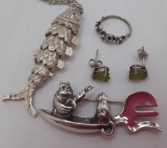 A small group of silver jewellery to include a 1970's JH Breakell of Newport, Rhode Island owl and