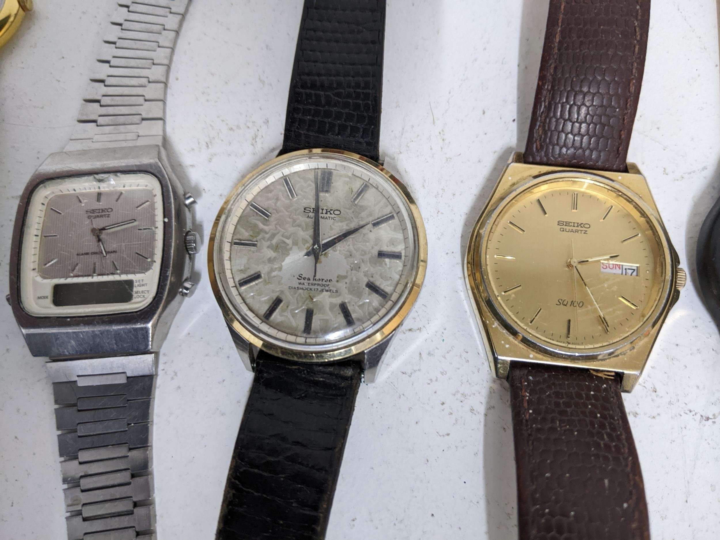 A mixed lot to include various Seiko and other wrist watches including a Seiko Sea horse watch (A/ - Image 3 of 3