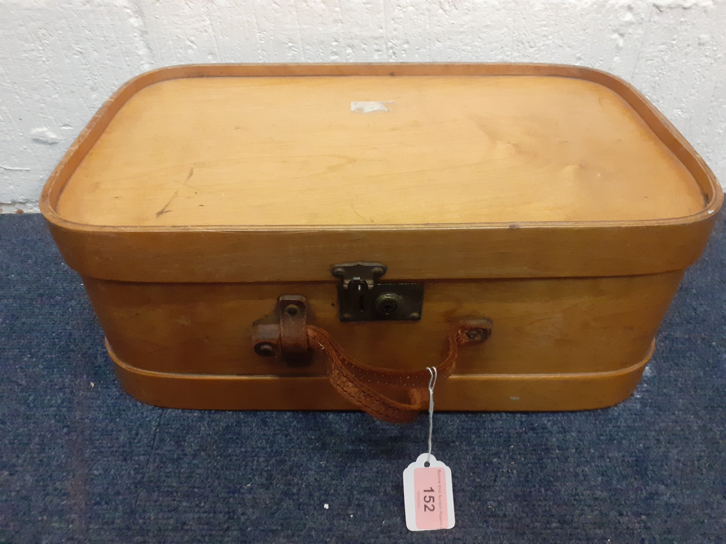 A vintage bentwood case together with a quantity of vintage cufflinks to include Sonia Spencer and - Image 2 of 7
