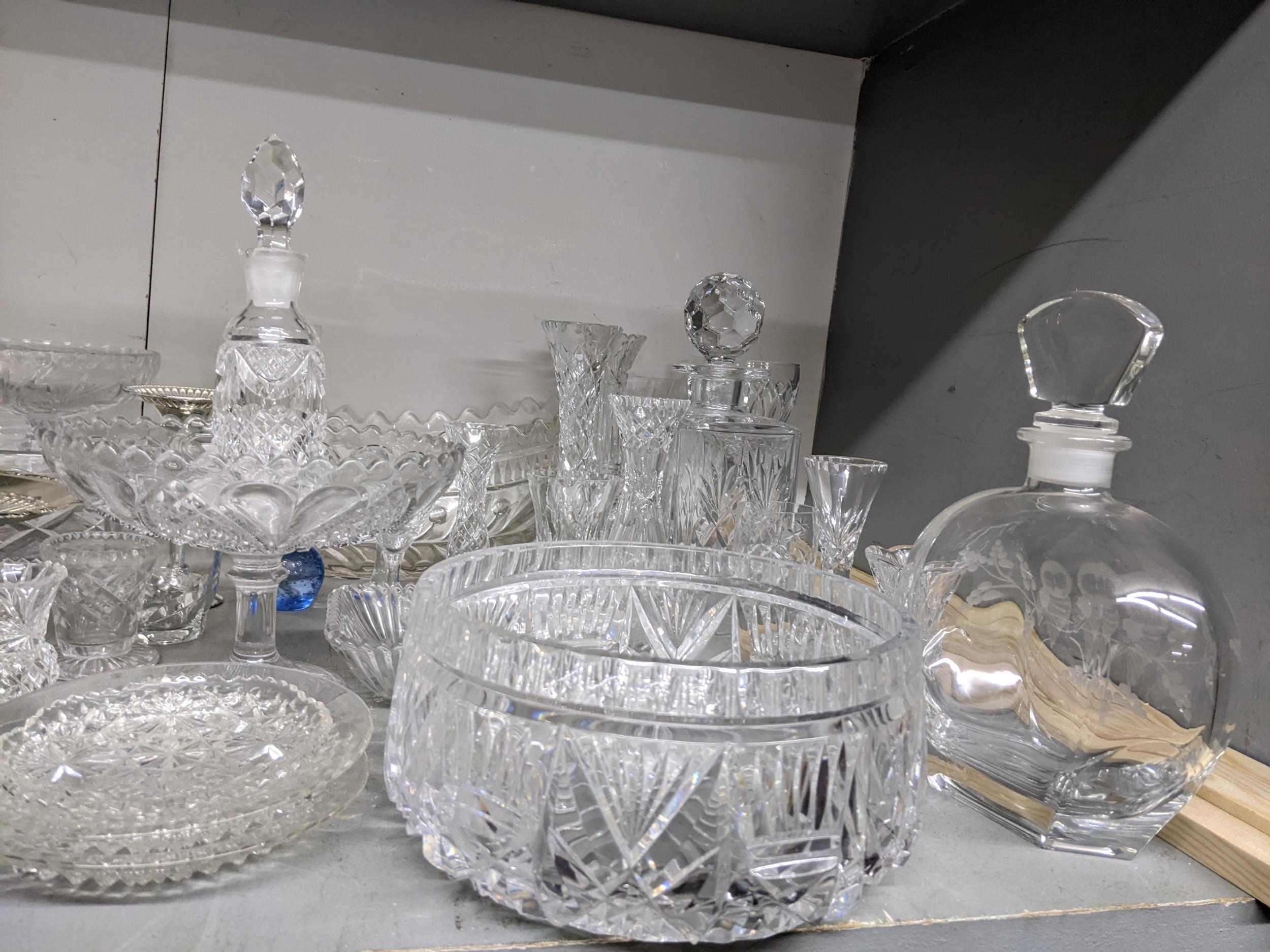A mixed lot of cut and pressed table glassware, ceramics and other items to include a cake stand, - Image 4 of 4