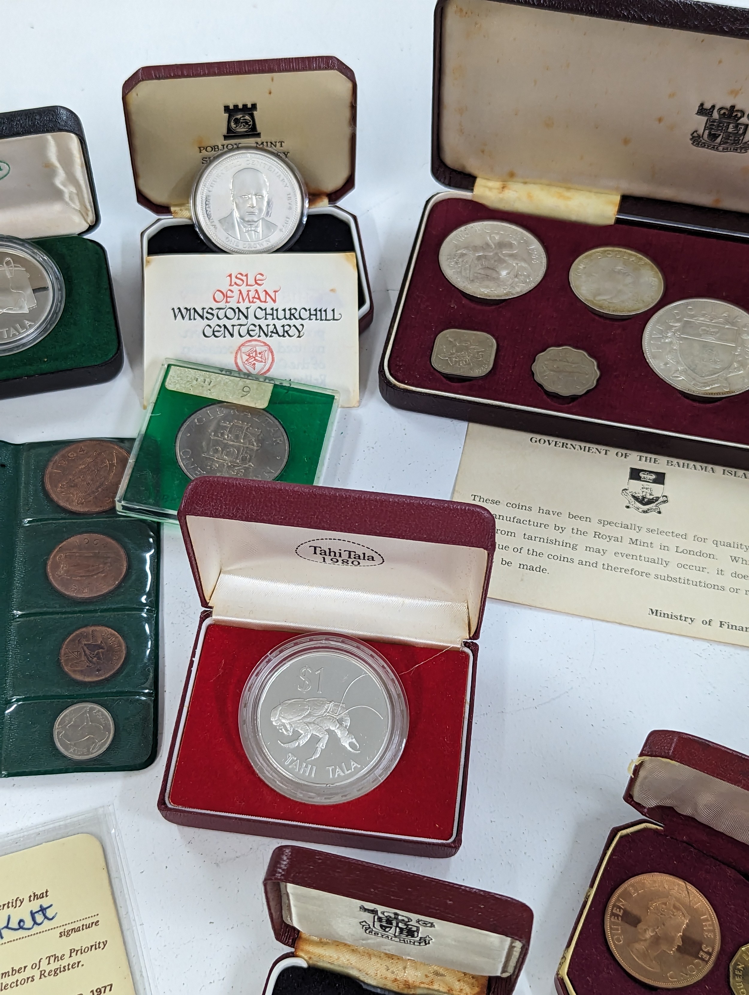 A collection of Proof and other coins and coin sets to include, a cased set of two Irish 1966 Silver - Image 7 of 9