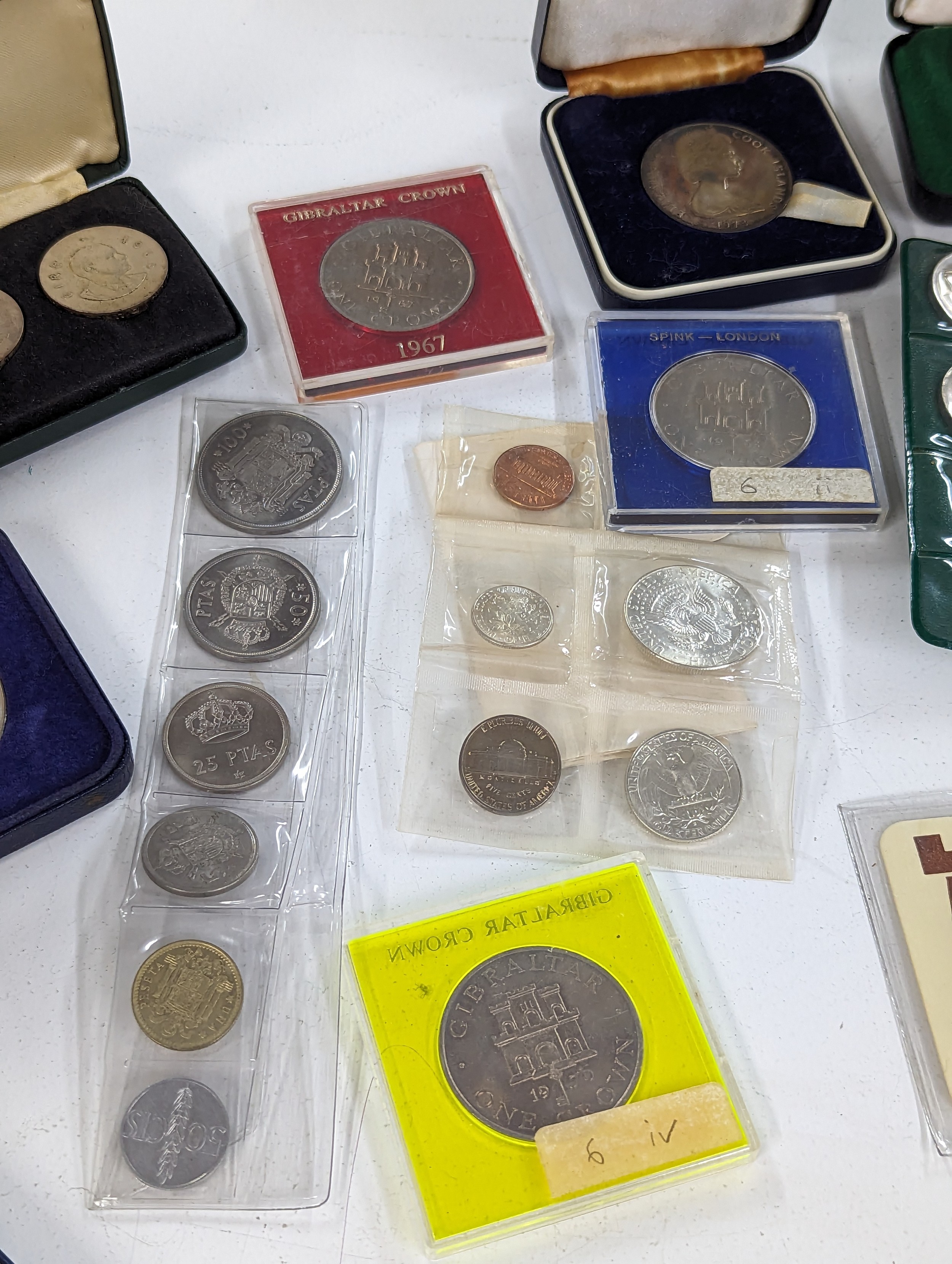 A collection of Proof and other coins and coin sets to include, a cased set of two Irish 1966 Silver - Image 5 of 9