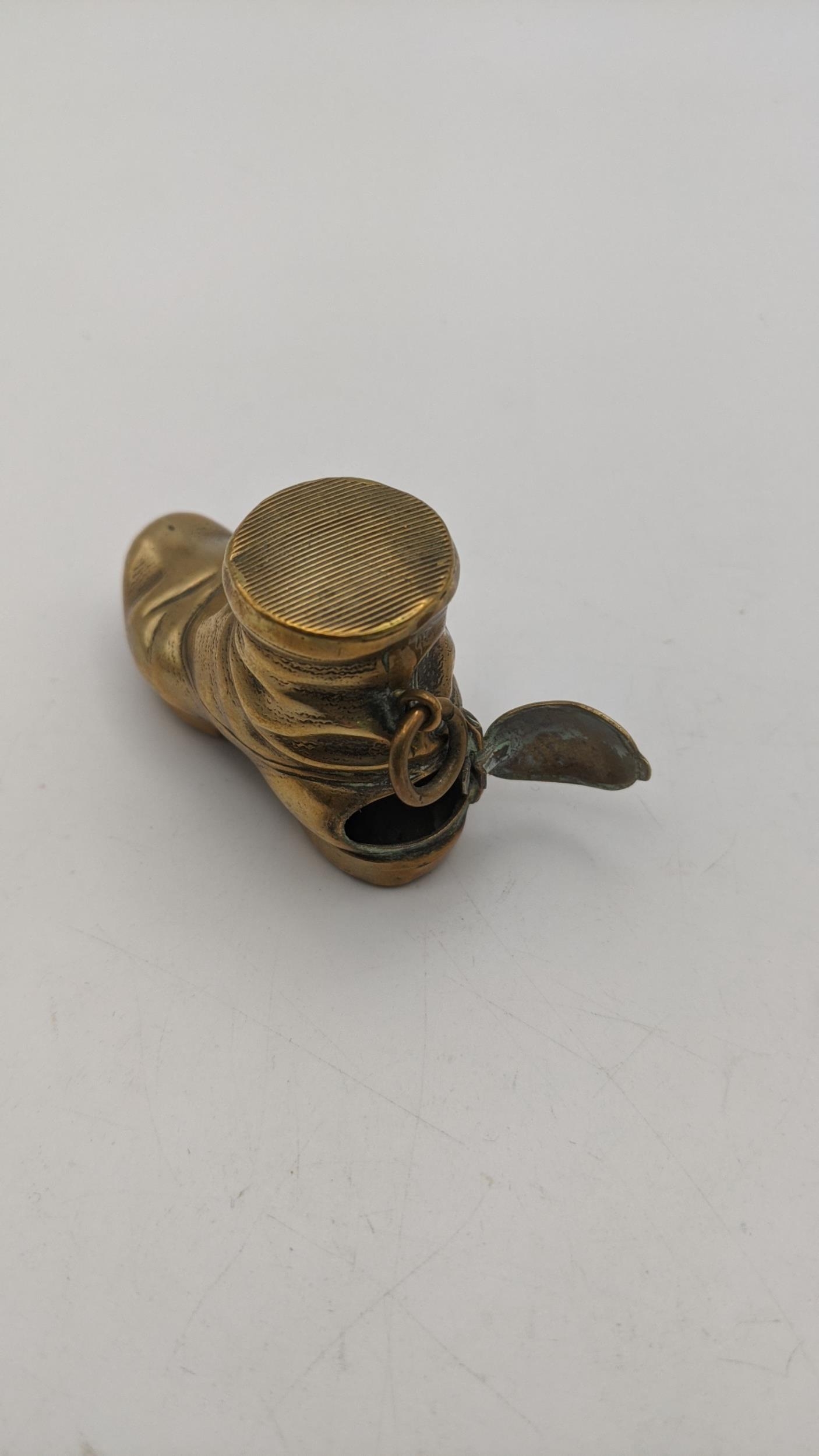 A brass vesta case fashioned as a boot Location: If there is no condition report shown, please - Image 3 of 5