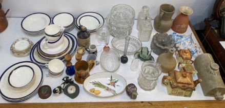 A mixed lot to include a late 19th century continental wall pocket, crystal cut glass, a dinner