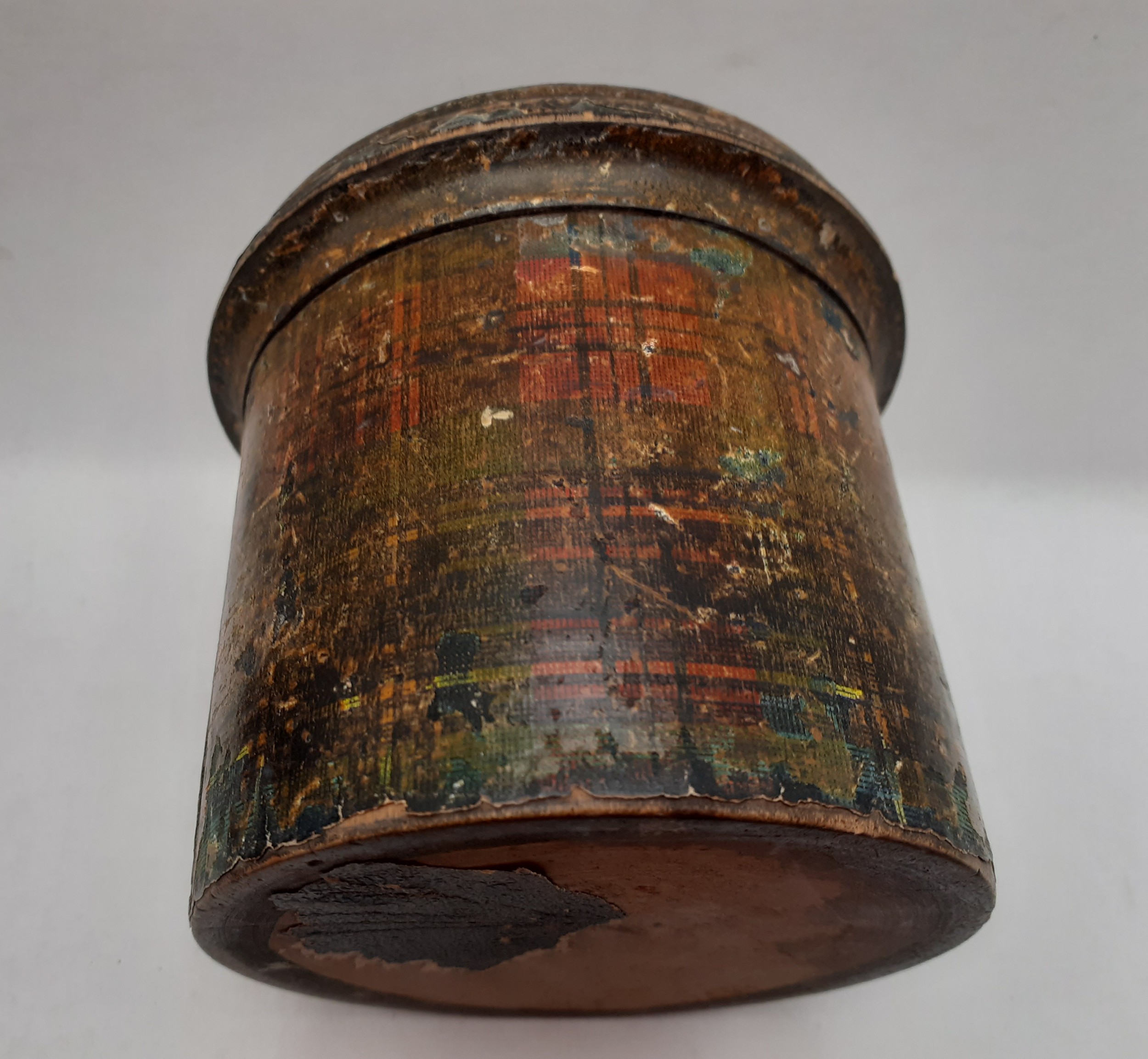 A group of vintage tins and boxes to include an early 20th Century S.Maw, London tartan covered - Image 3 of 4