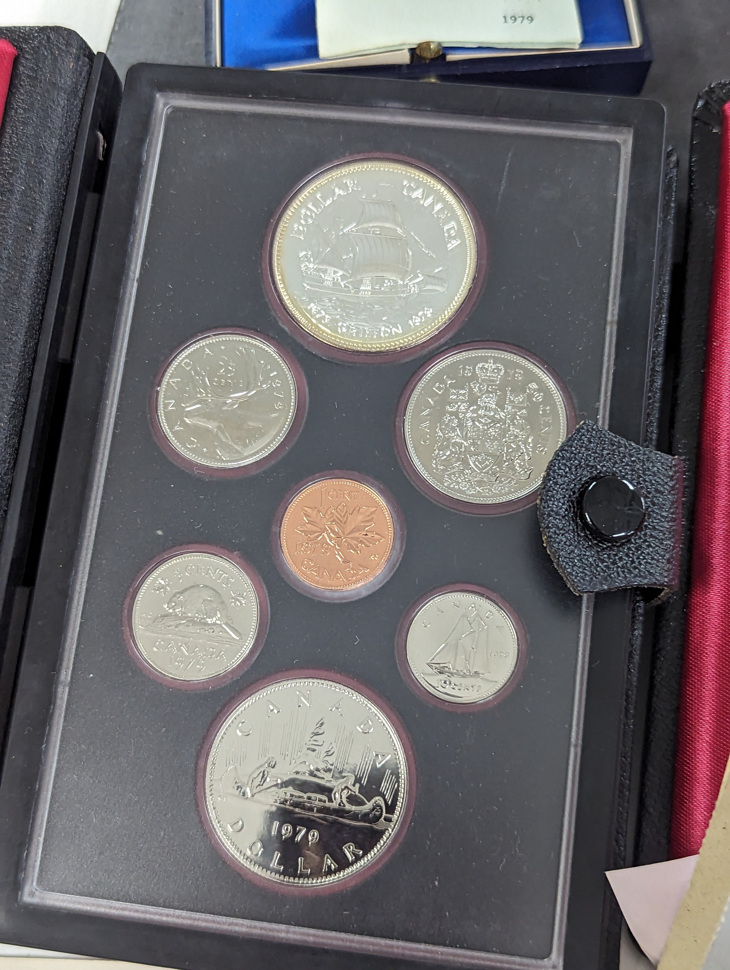 A collection of Proof and other coins and sets to include, Royal Canadian Mint year coin sets - Image 4 of 12