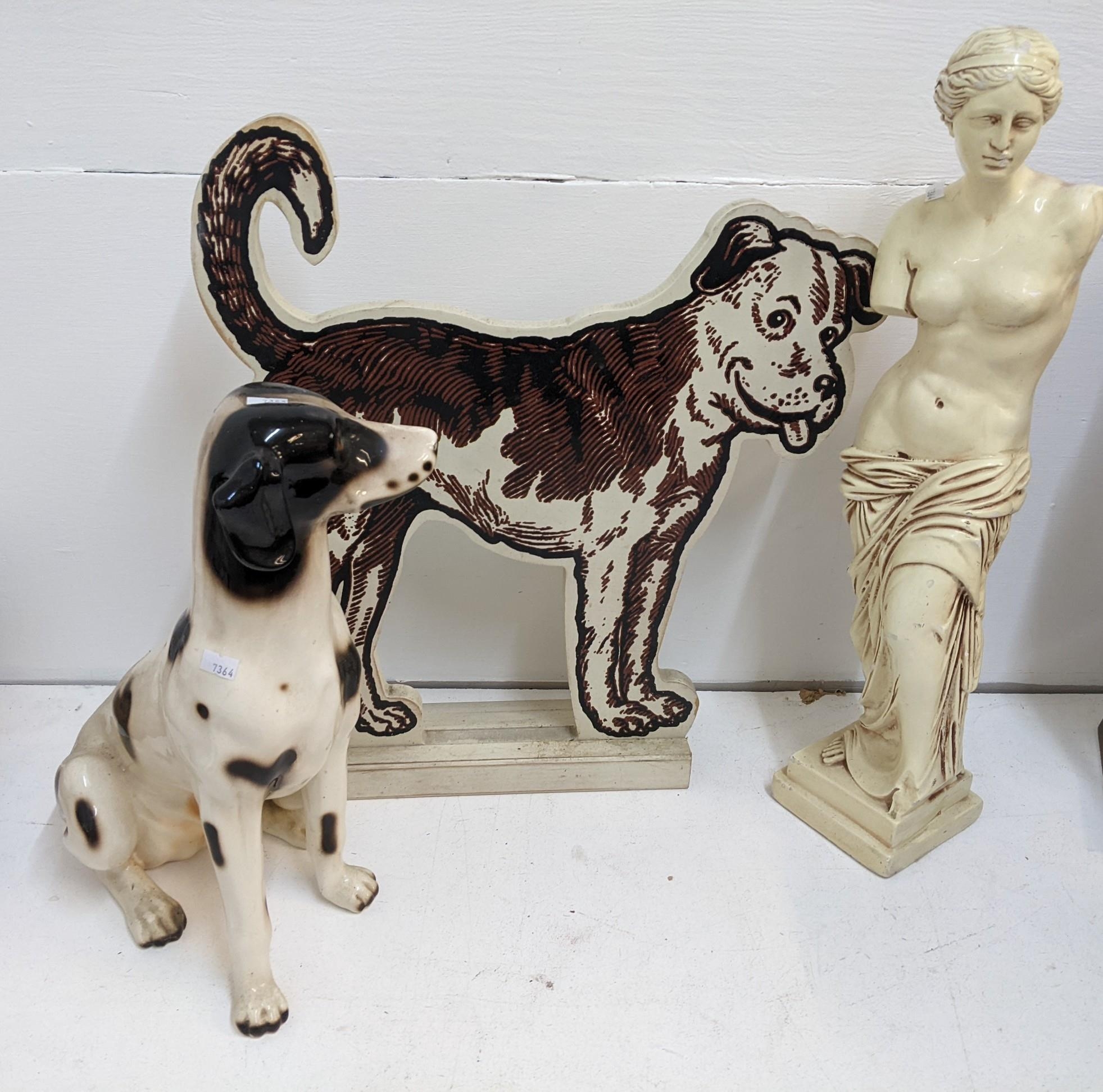 Mixed figurines to include a Dalmatian, Labrador, a vase shaped as a Leopard, a carved bottle holder - Image 4 of 6