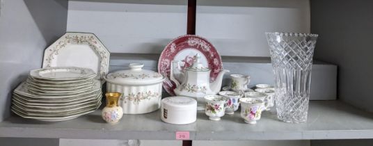 A mixed lot of ceramics and glassware to include a set of Royal Albert Flowers of the Month cups and
