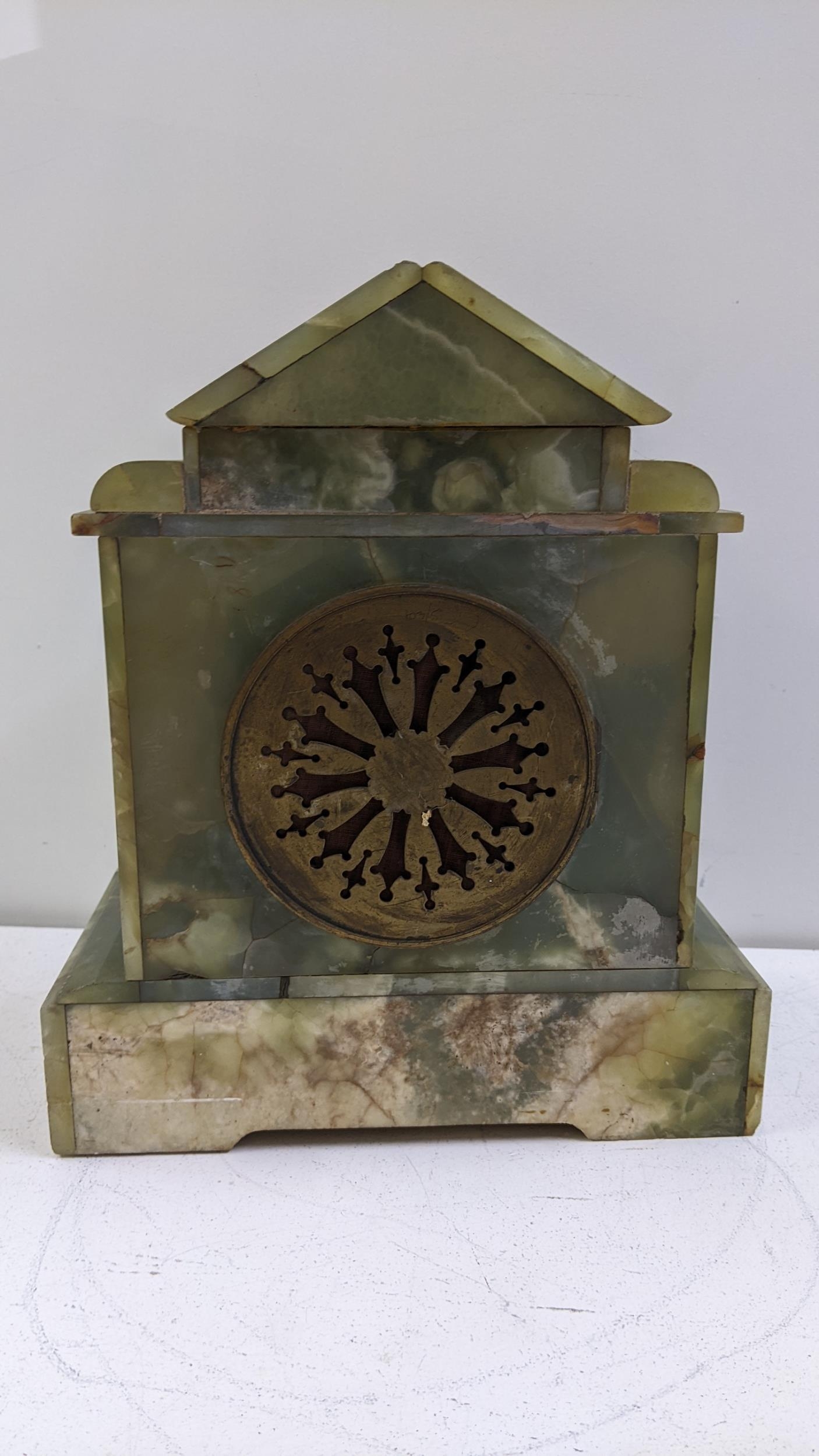 A late 19th century French onyx cased 8 day mantle clock of architectural design 28cmhx24cmW - Image 2 of 3