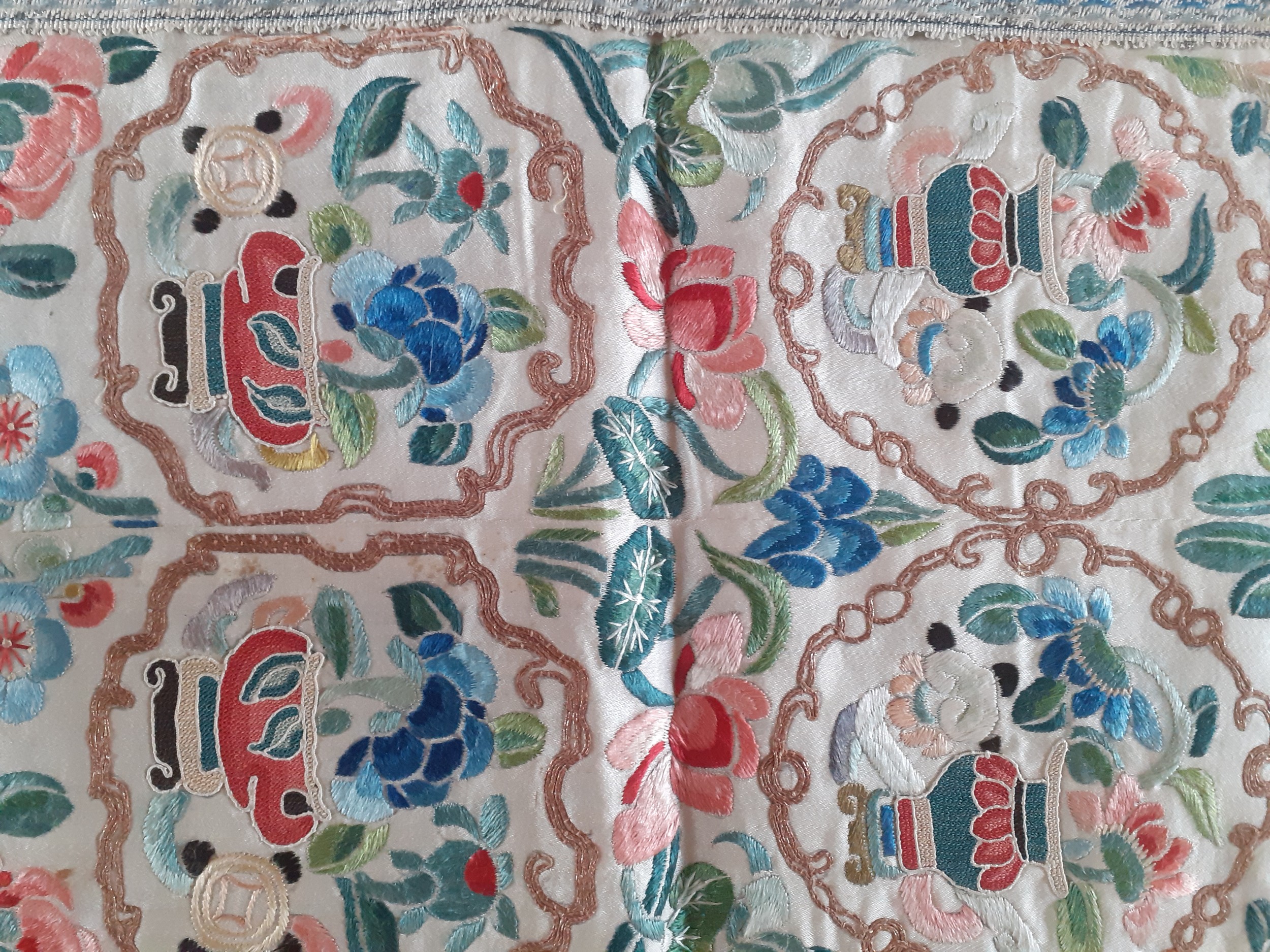 A group of 7 early to mid 20th Century Chinese embroidered silk panels to include one panel with - Image 2 of 9