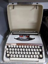 A Brother Deluxe 900 cased typewriter Location: If there is no condition report shown, please